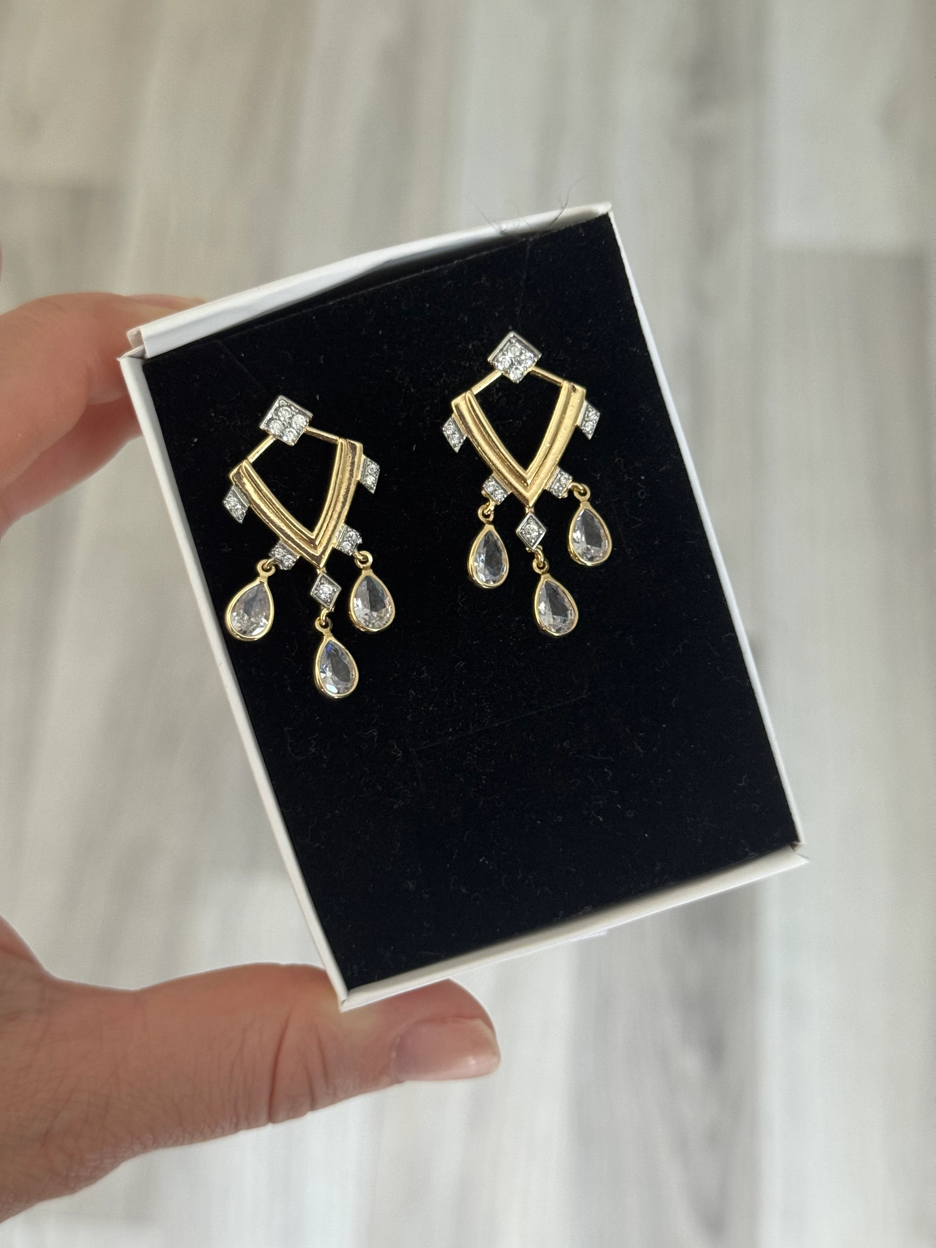 Sallantılı Özel Tasarım Küpe