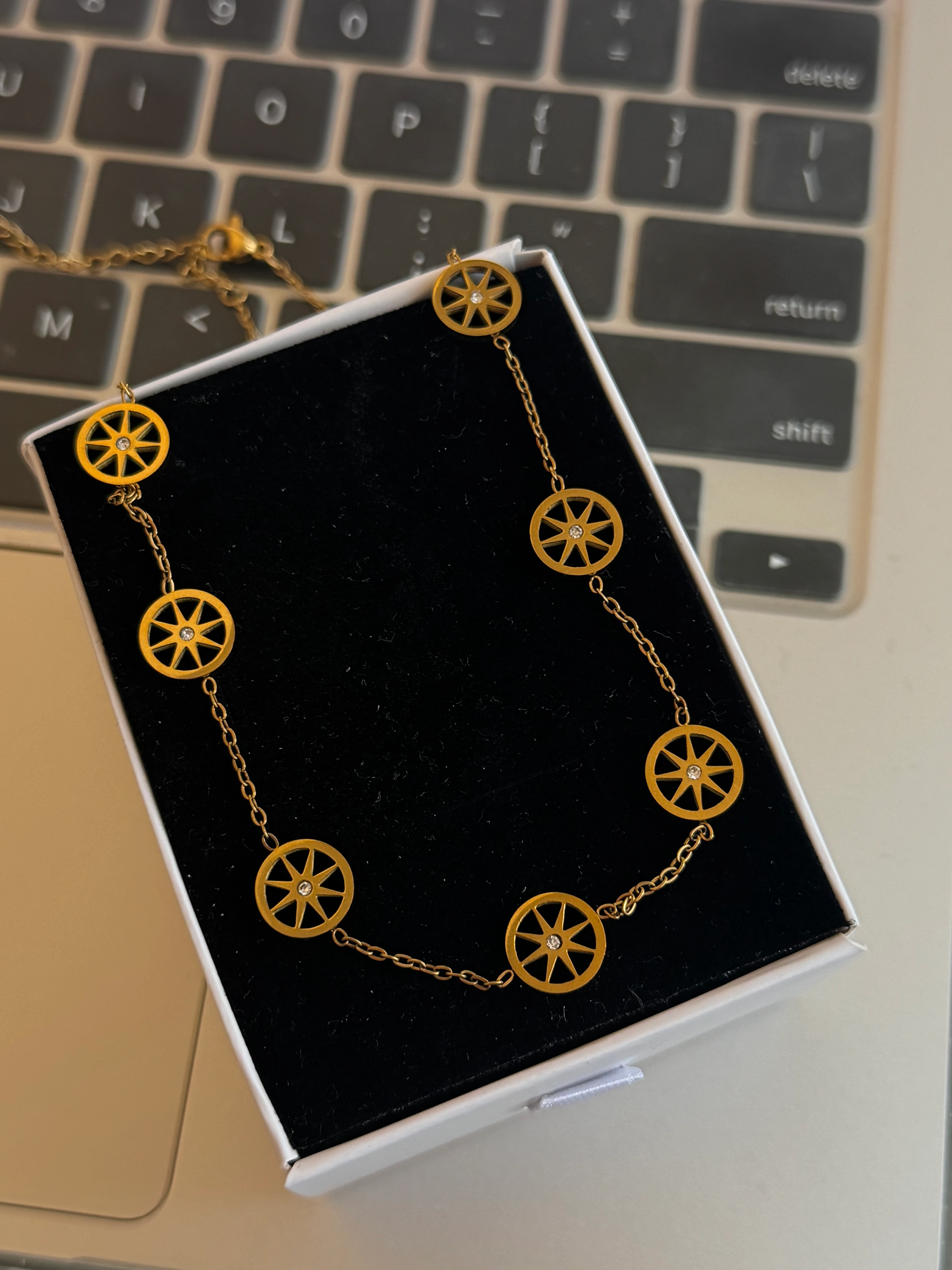 Çoklu Yıldız Çelik Kolye