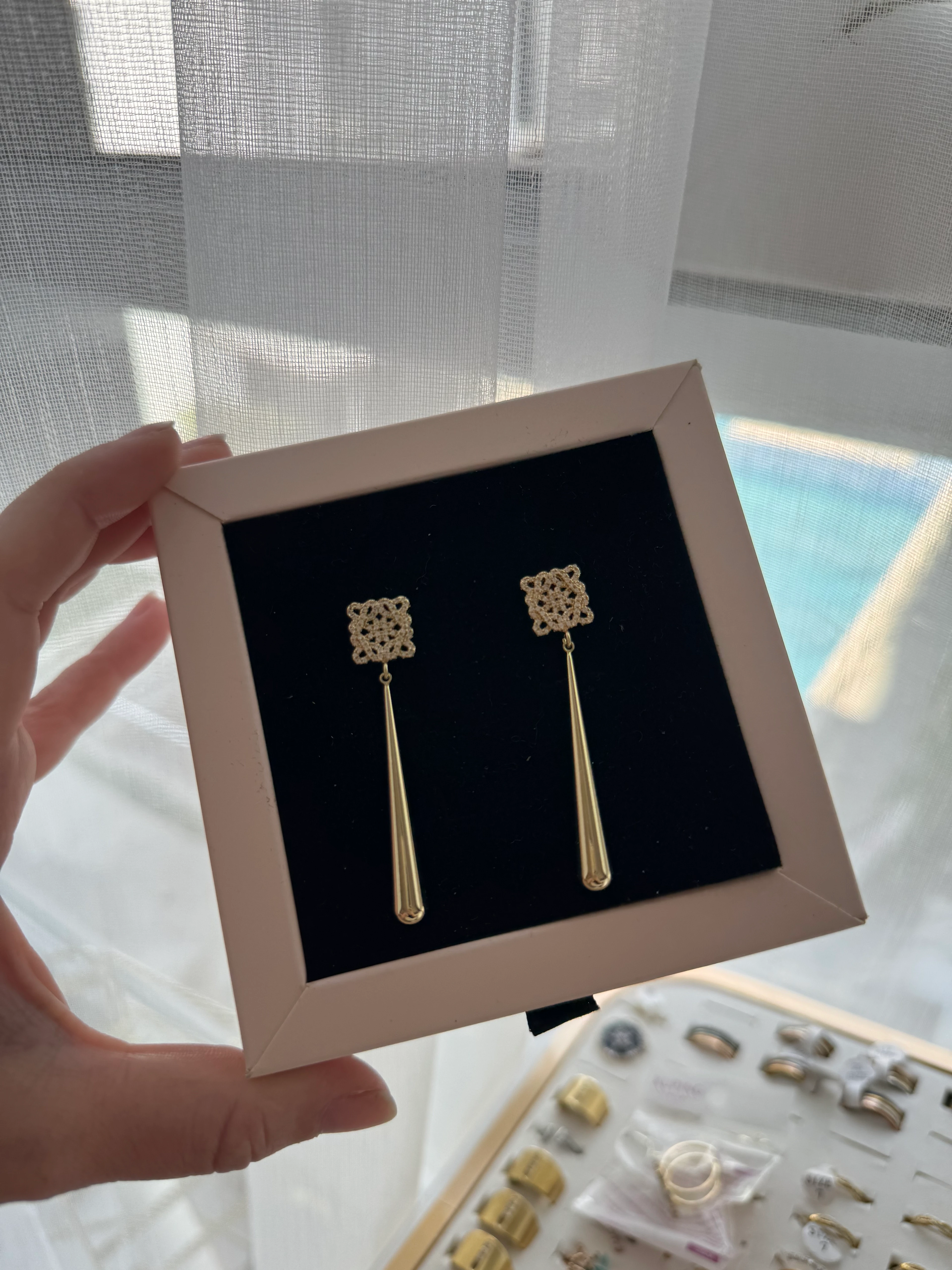 Kare Tek Sallantılı