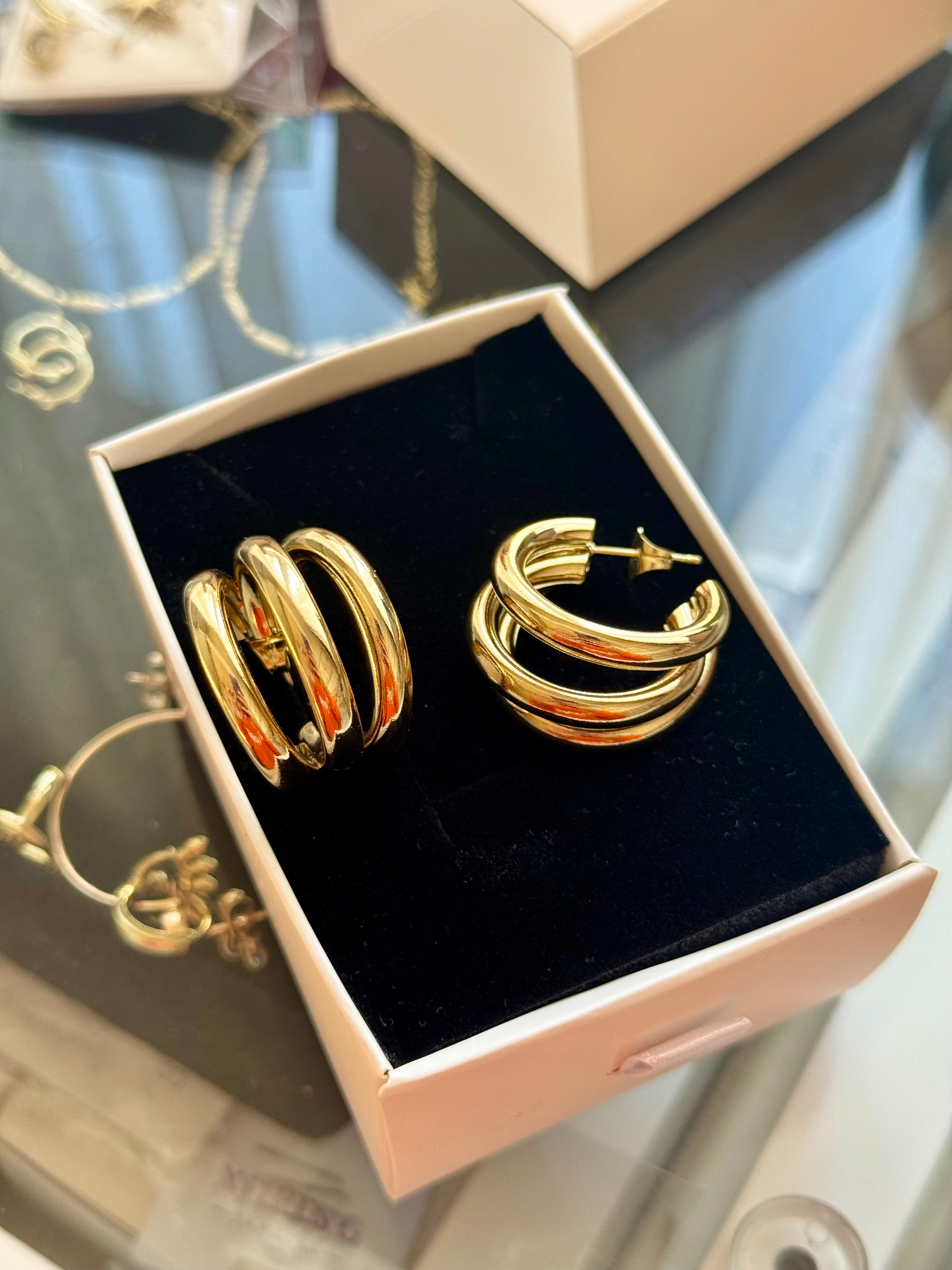 Üçlü Görünümlü Çelik Gold Küpe