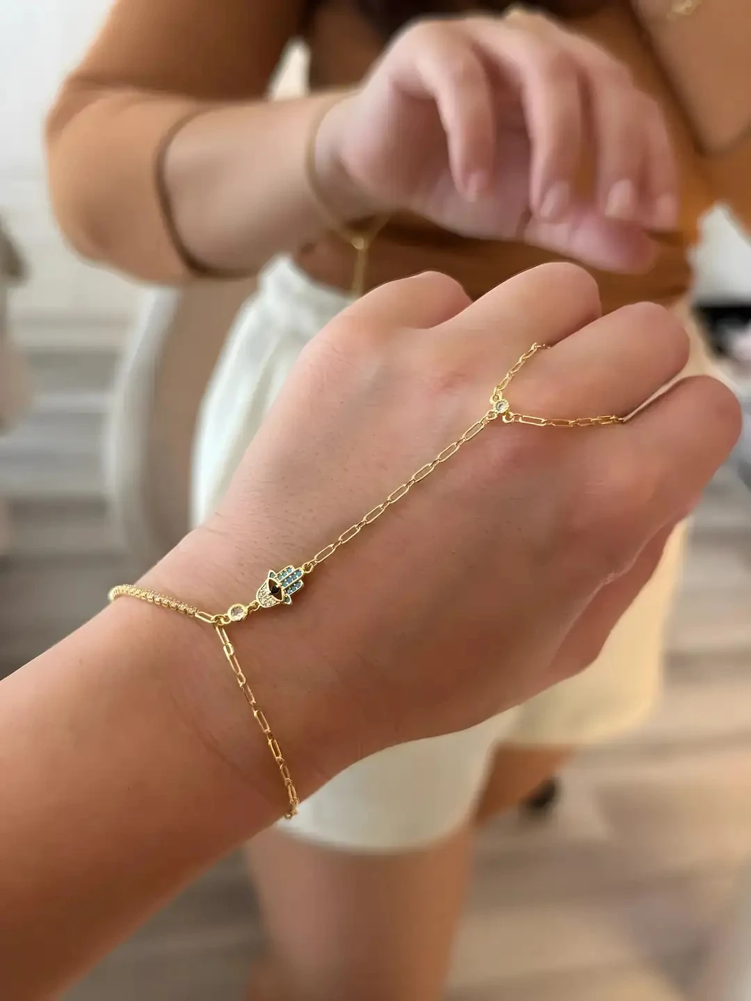 FATMA ANA ELİ ŞAHMERAN