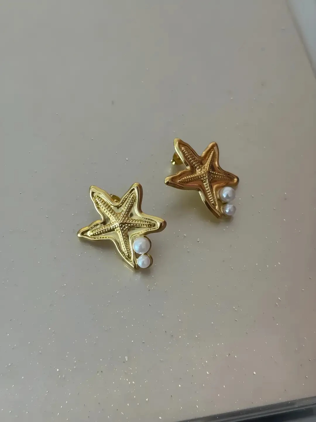 Yıldız İnci Küpe – 316L Cerrahi Çelik | Elegan & Işıltılı Tasarım