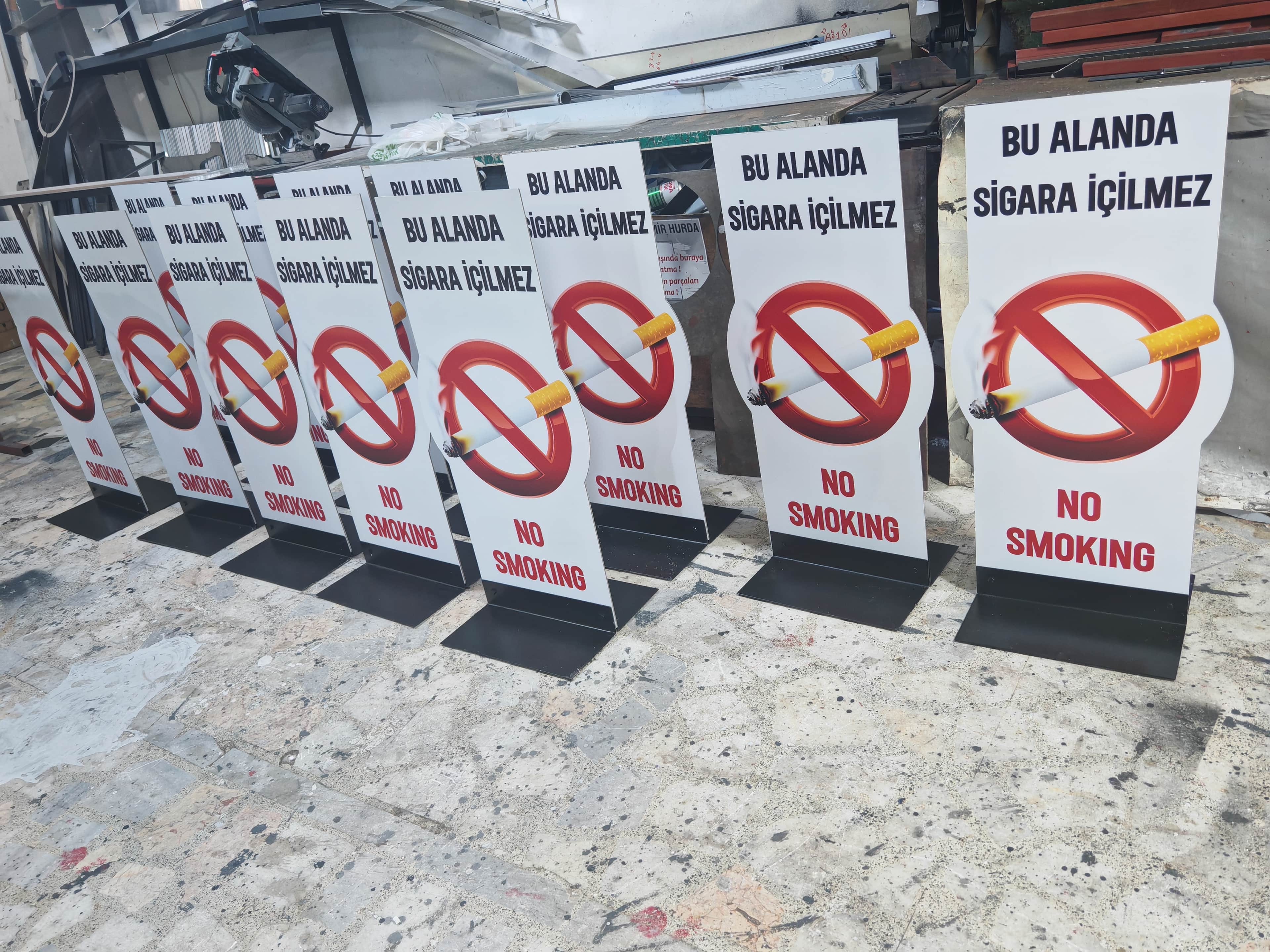 Sigara İçme Alanı Ayaklı Tabela