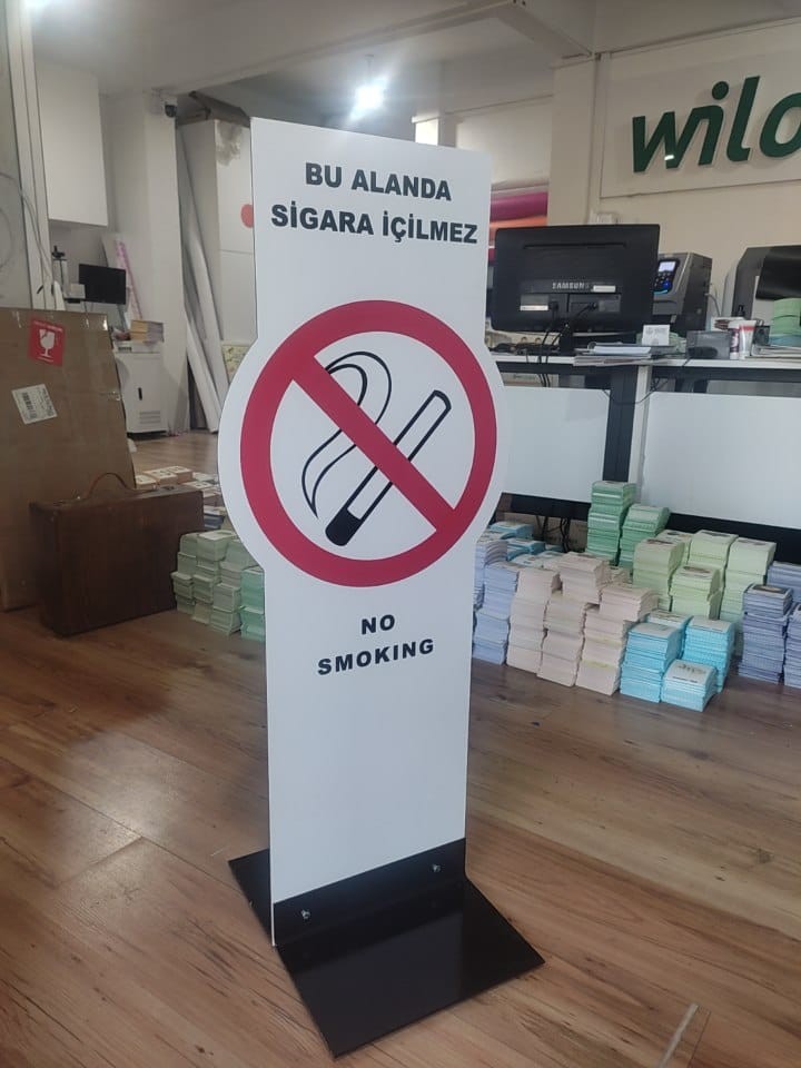 Ayaklı Kapı Önü Sigara içilmez Levhası