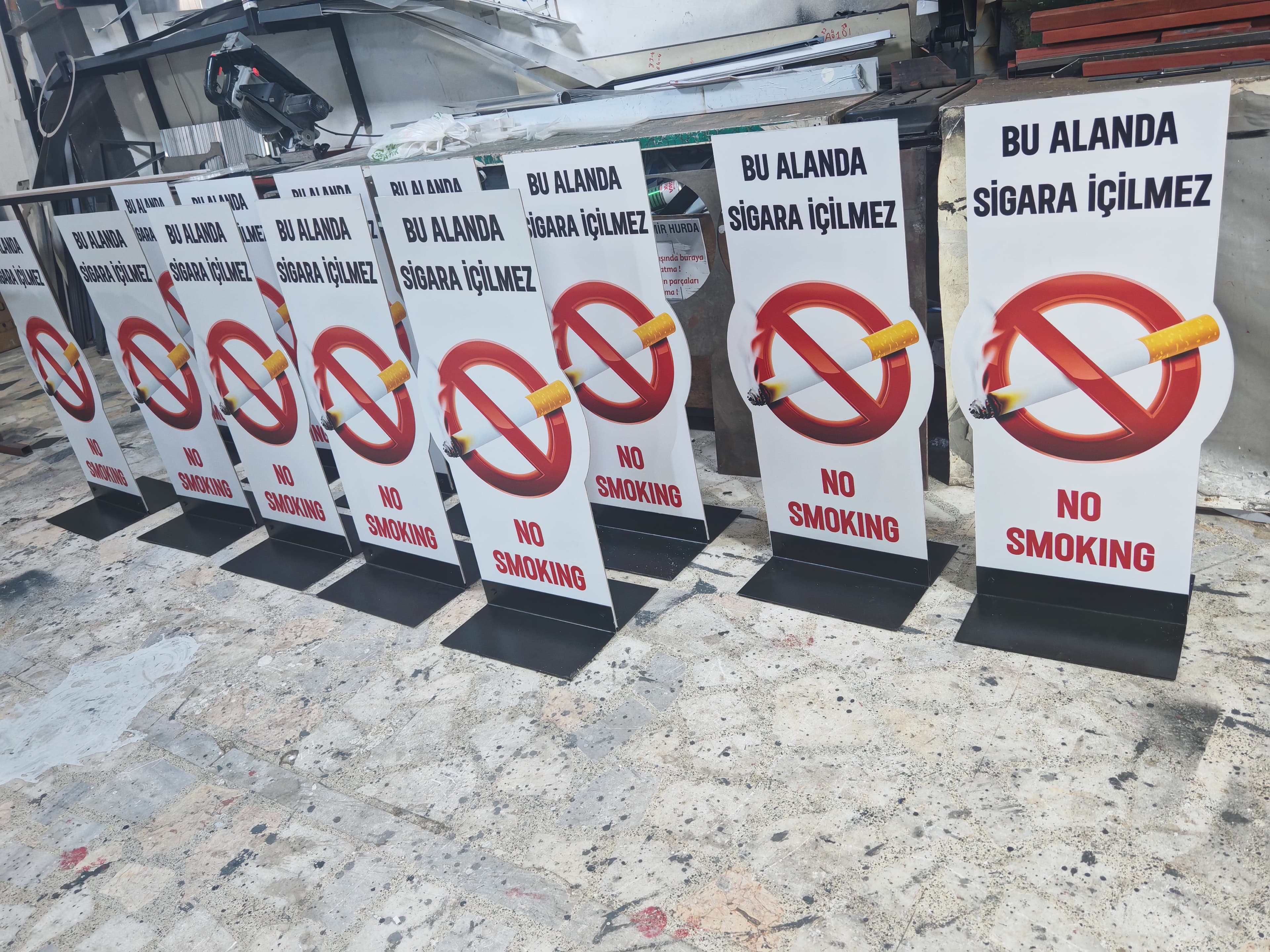 Ayaklı Kapı Önü Sigara içilmez Levhası