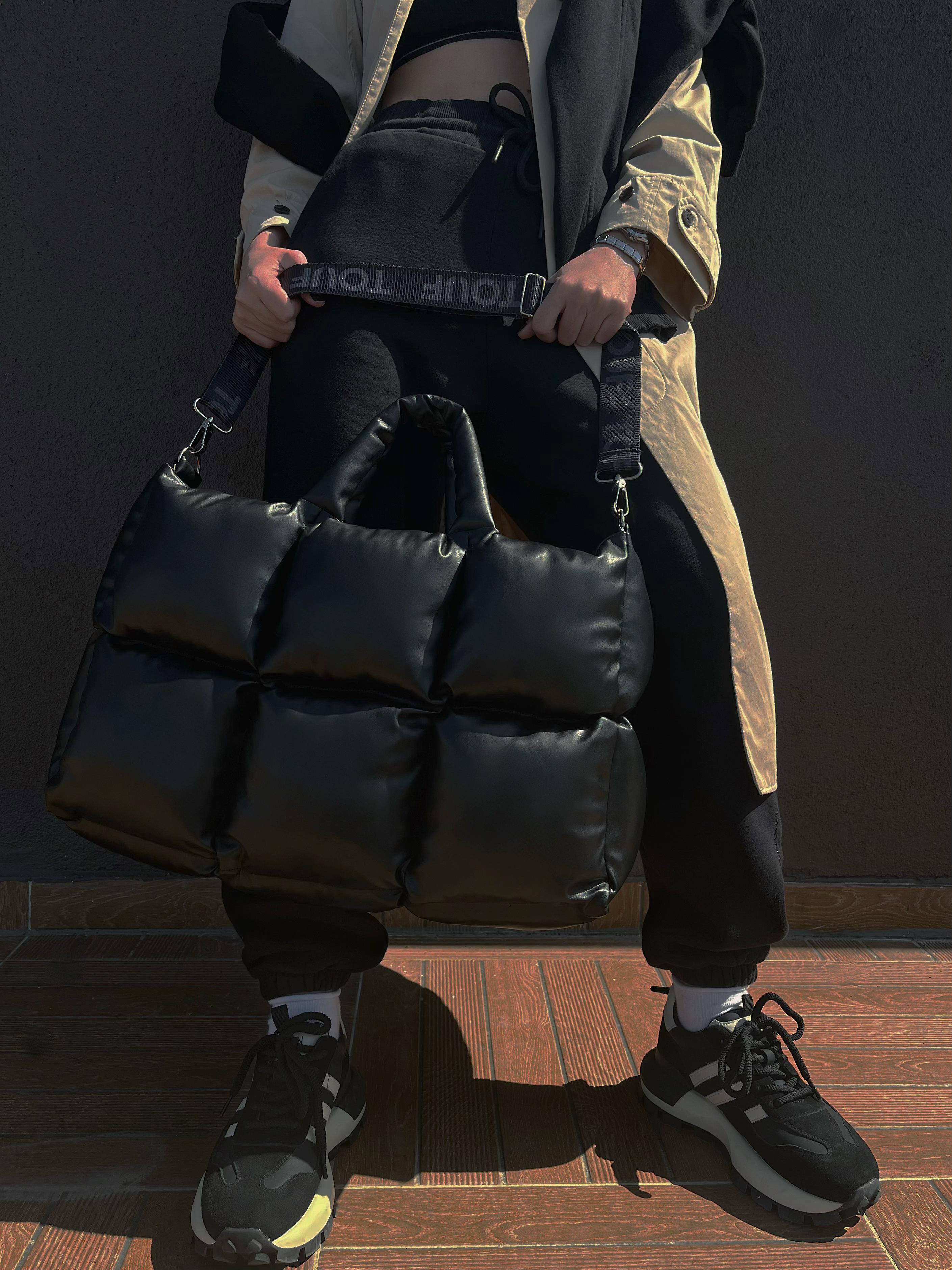 BLOQ Large Black