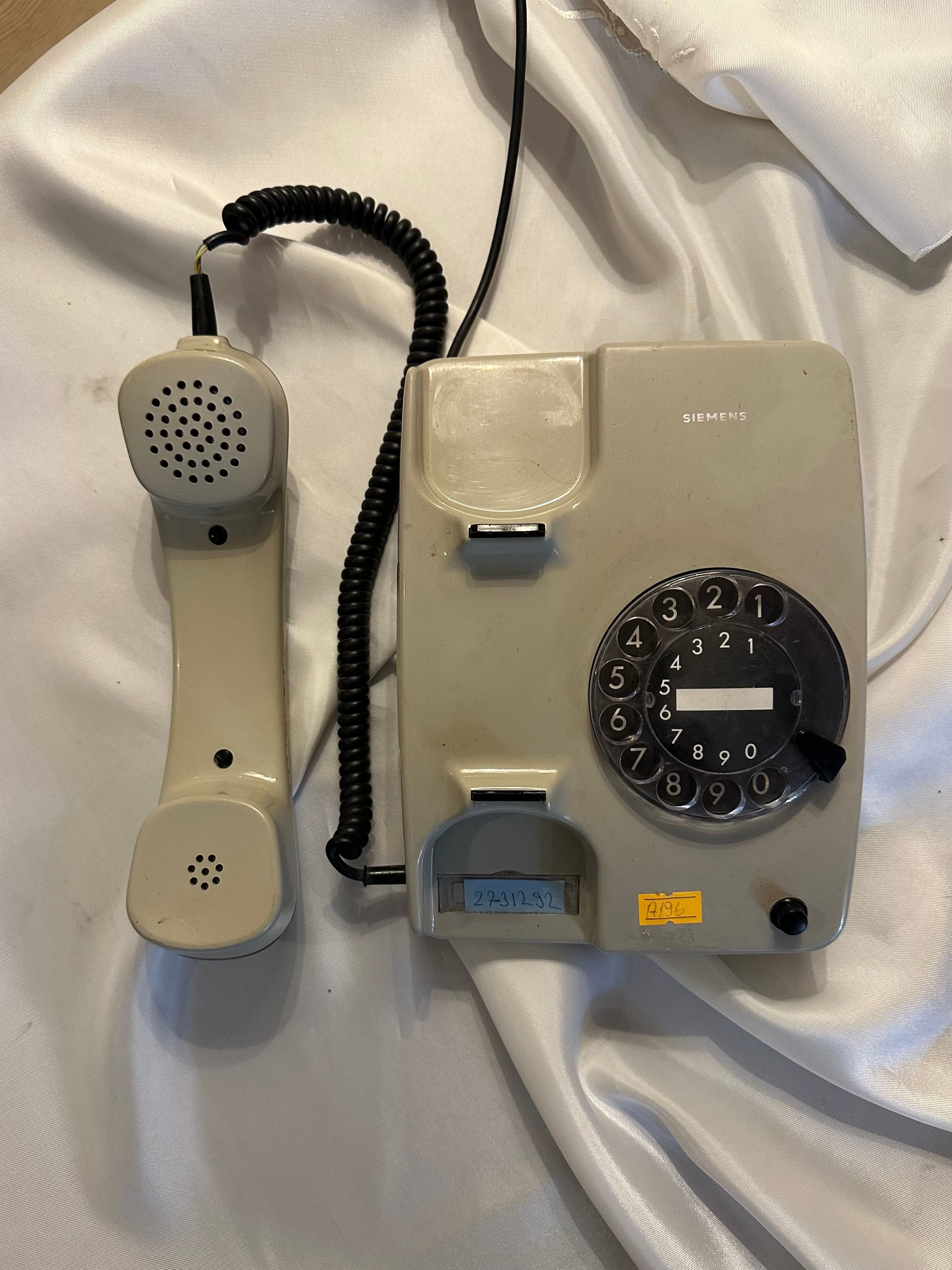 Siemens Mekanik Çevirmeli Telefon – Vintage Dekoratif