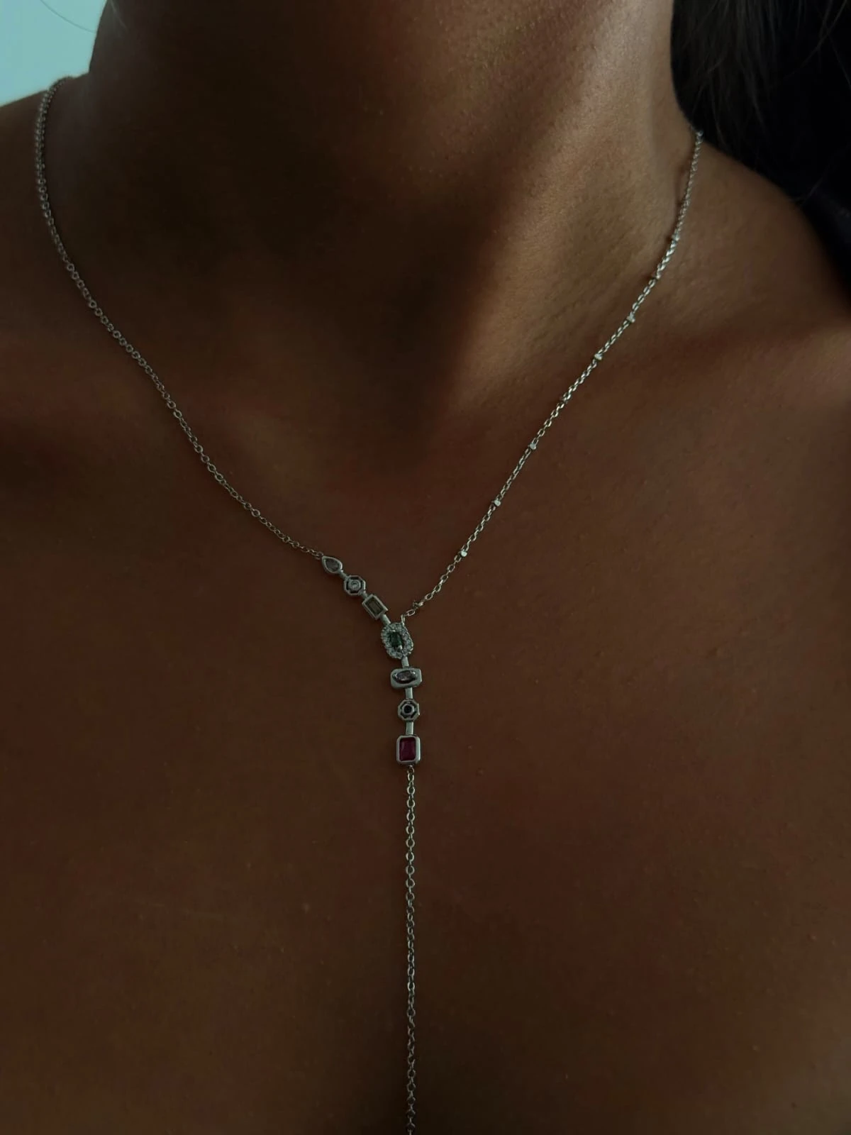 Gümüş Tonlu Geometrik Y Kolye