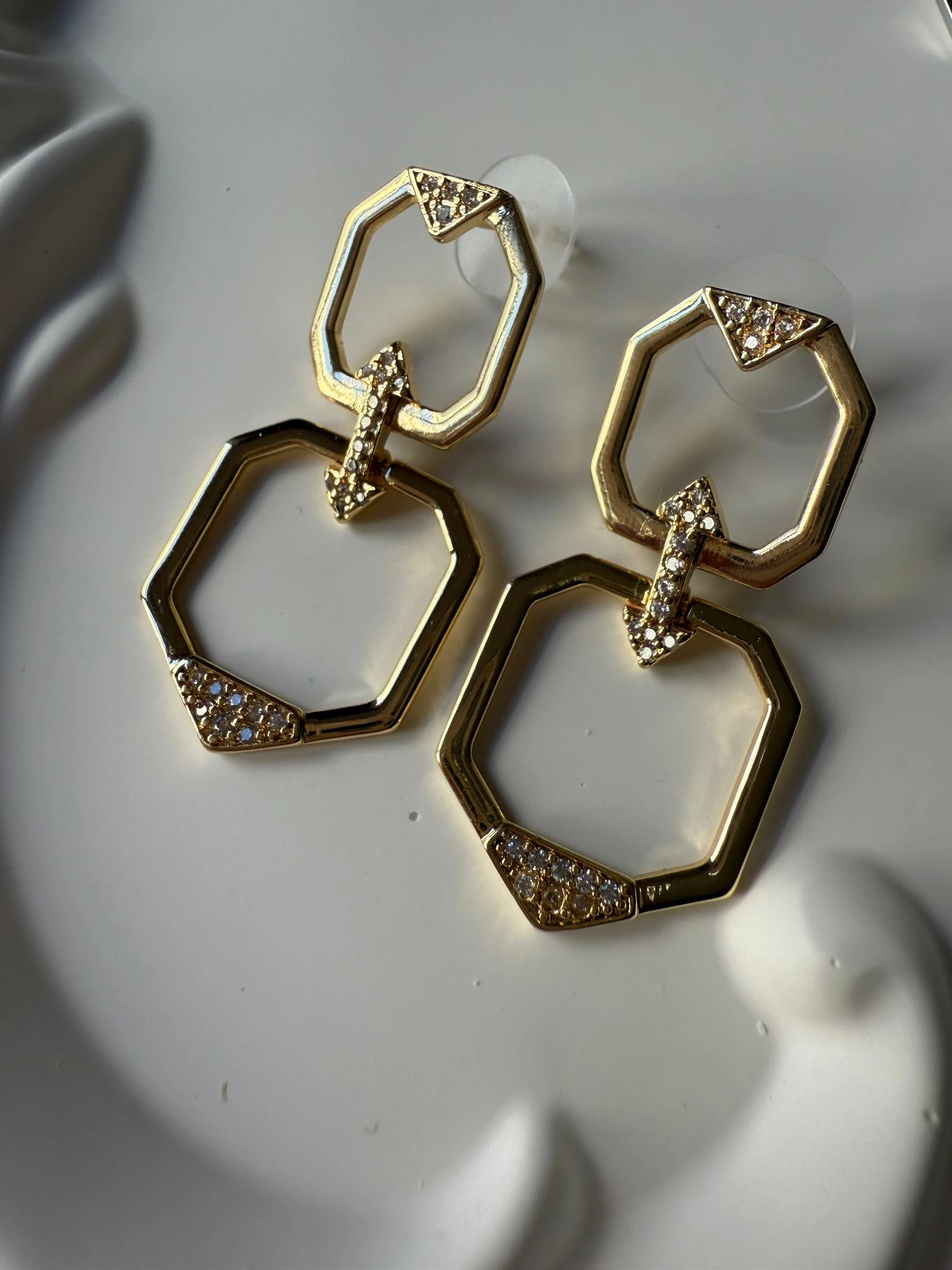 Geometrik Gold Kaplama Küpe