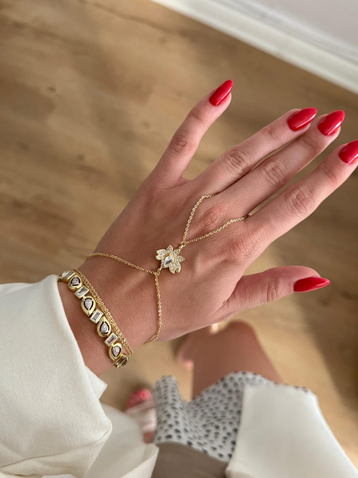 Çiçek Açan Zarafet Şahmeran