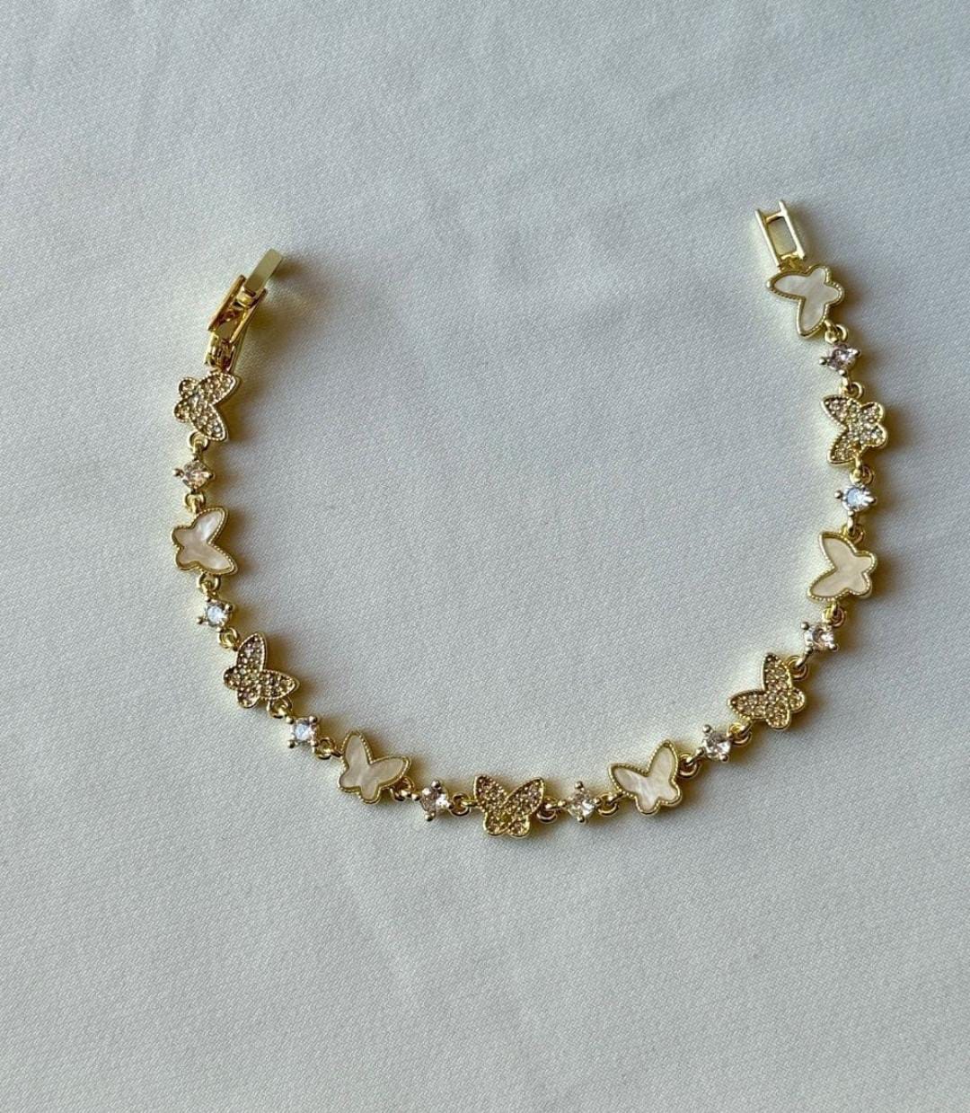 Zamansız Şıklık Bileklik