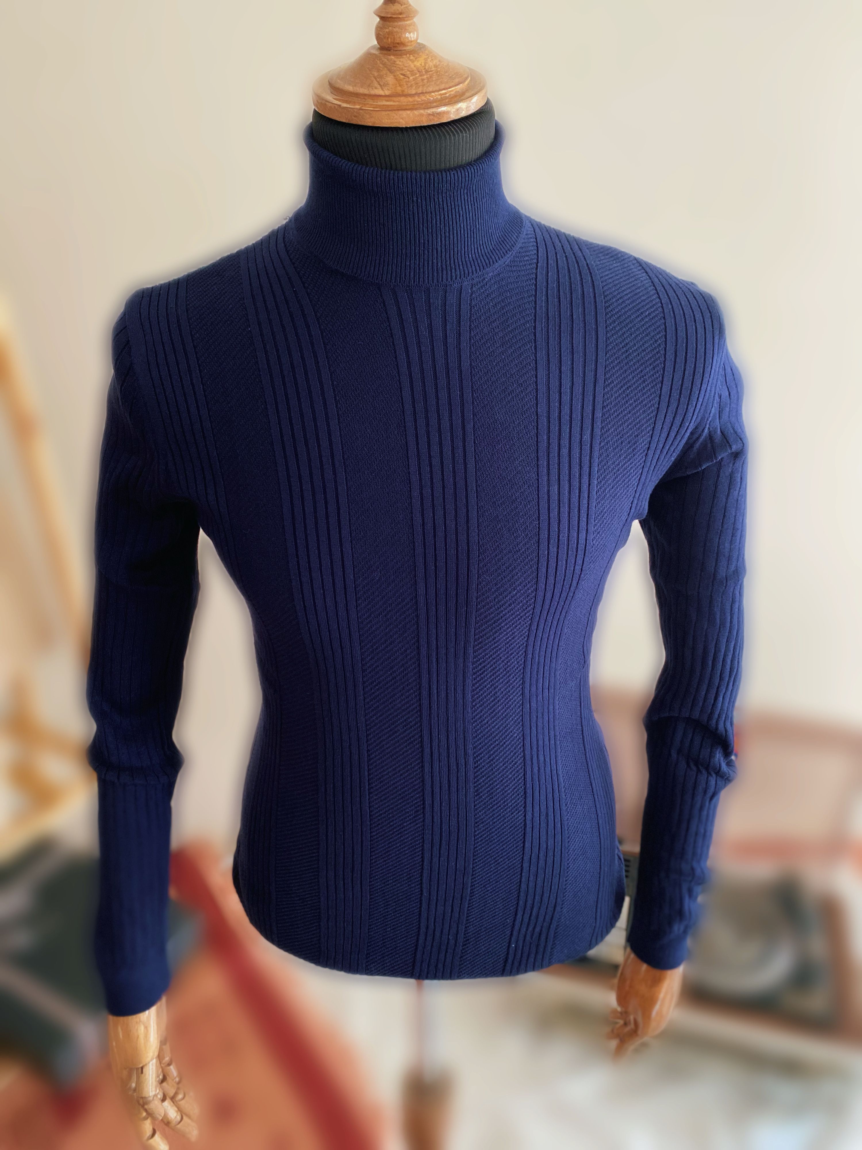 Italian Style Turtleneck Knitwear Parliament Blue