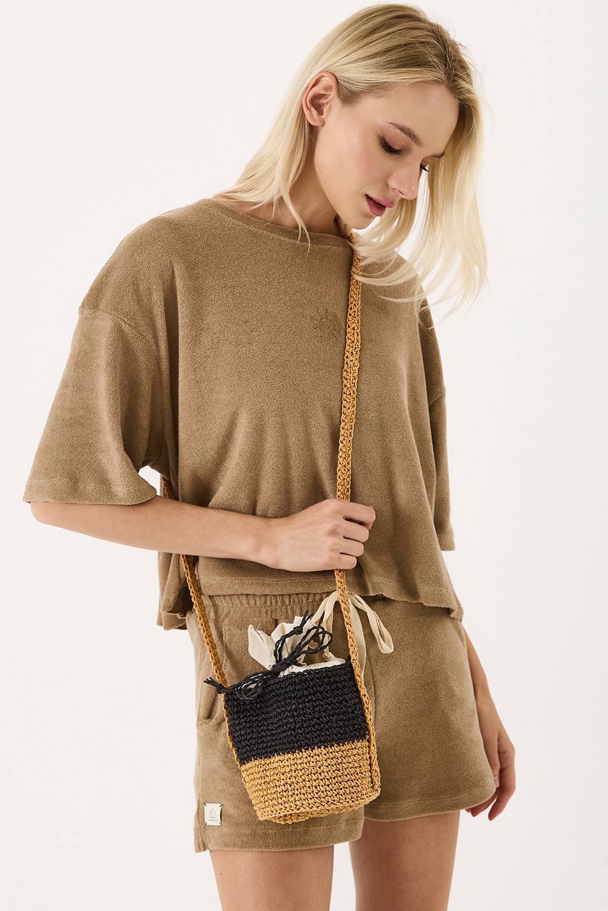 VAYU Natural Threads Bucket Çanta – Kağıt İplikten Astar Cepli Omuz & Çapraz Askılı