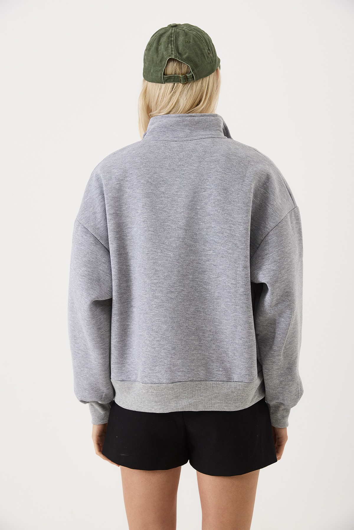 Yarım Fermuarlı Logolepsy Nakışlı Sweatshirt | VAYU