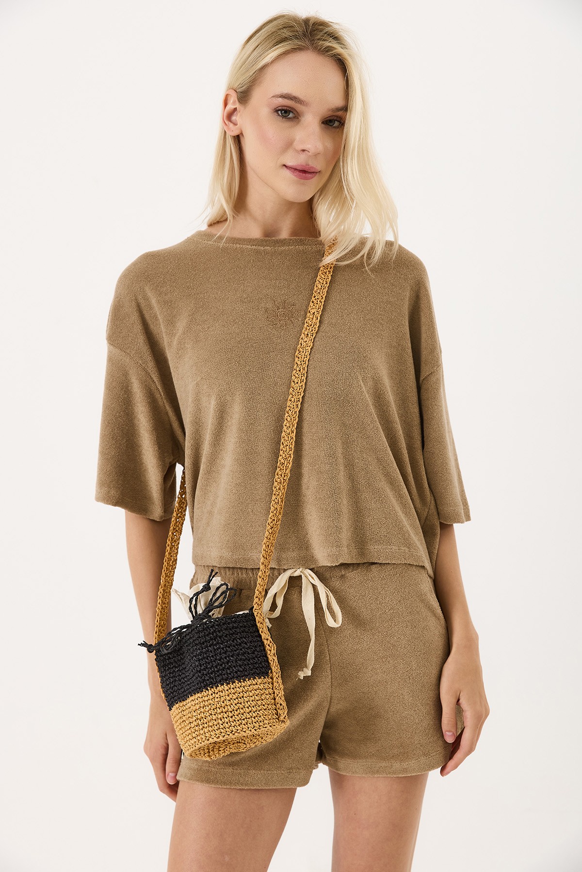 VAYU Natural Threads Bucket Çanta – Kağıt İplikten Astar Cepli Omuz & Çapraz Askılı