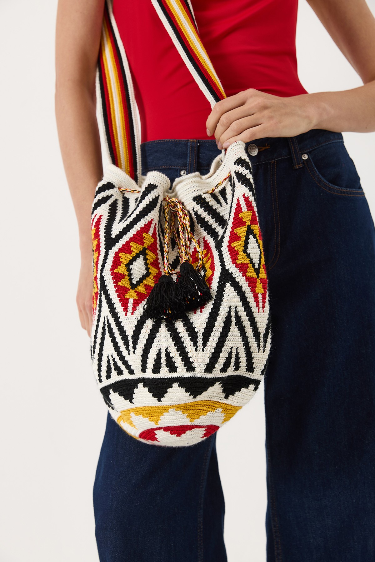 El Yapımı Wayuu Desenli Örgü Çanta | VAYU