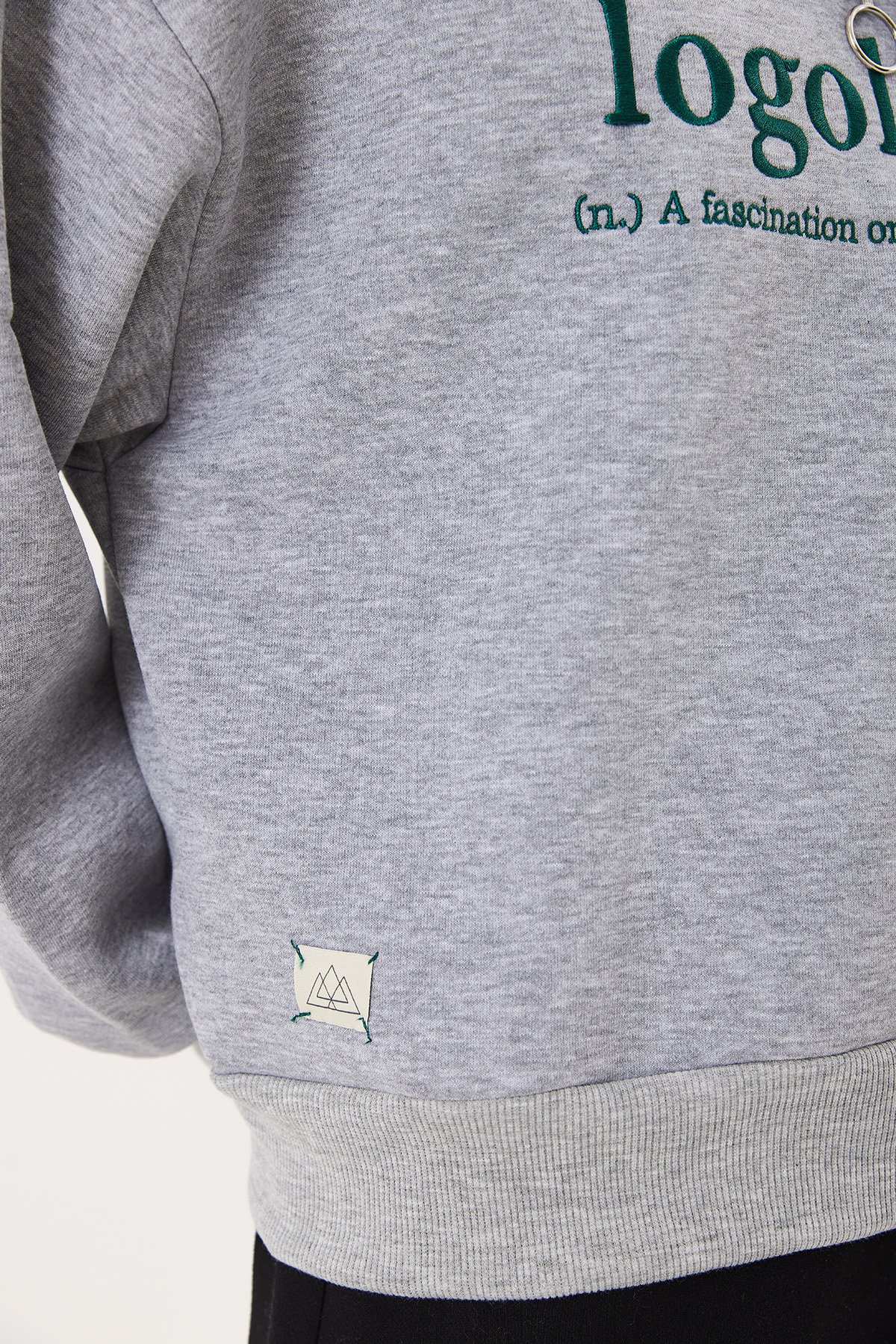Yarım Fermuarlı Logolepsy Nakışlı Sweatshirt | VAYU