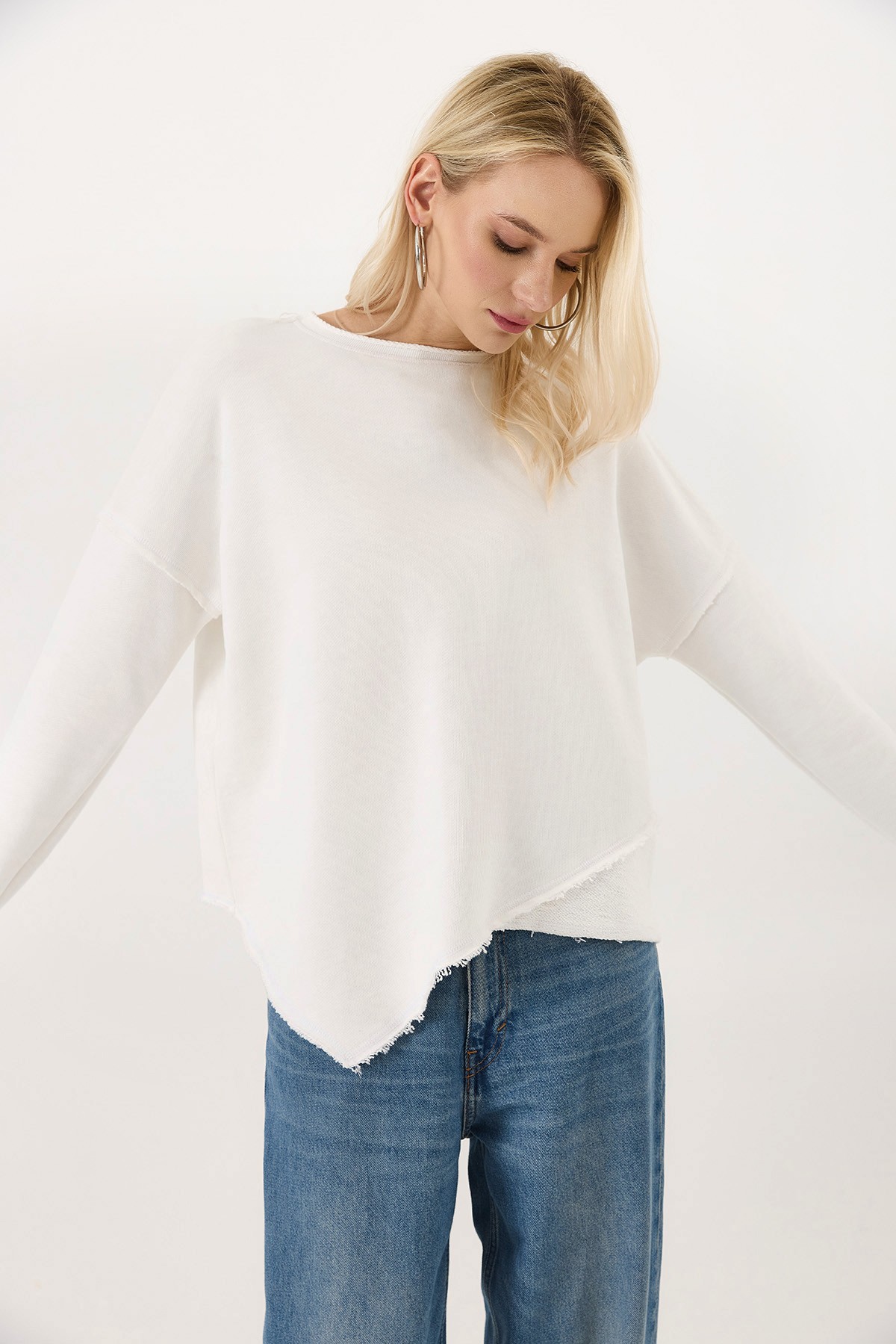 Mönch Sweatshirt Yeni Nesil Asimetrik Tasarım | VAYU