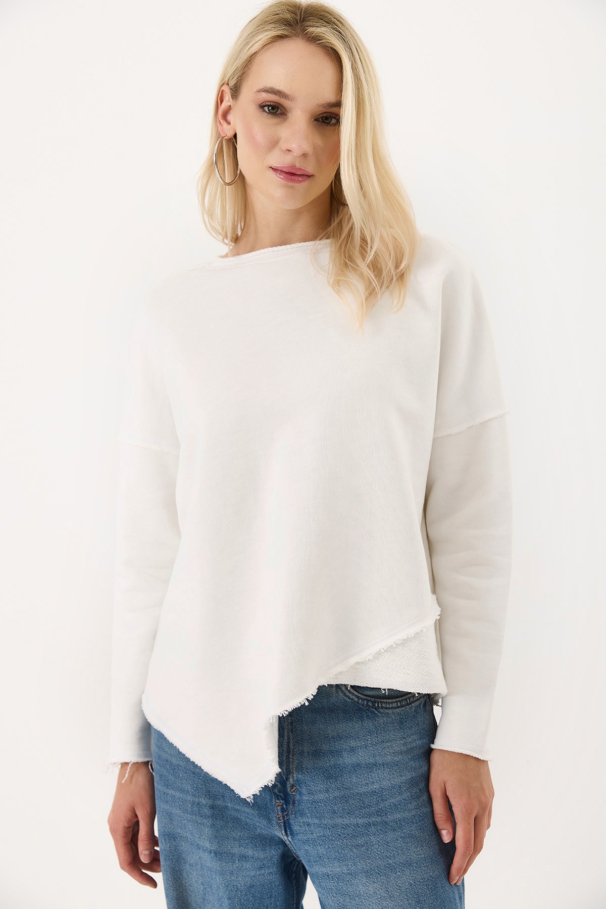 Mönch Sweatshirt Yeni Nesil Asimetrik Tasarım | VAYU - Beyaz