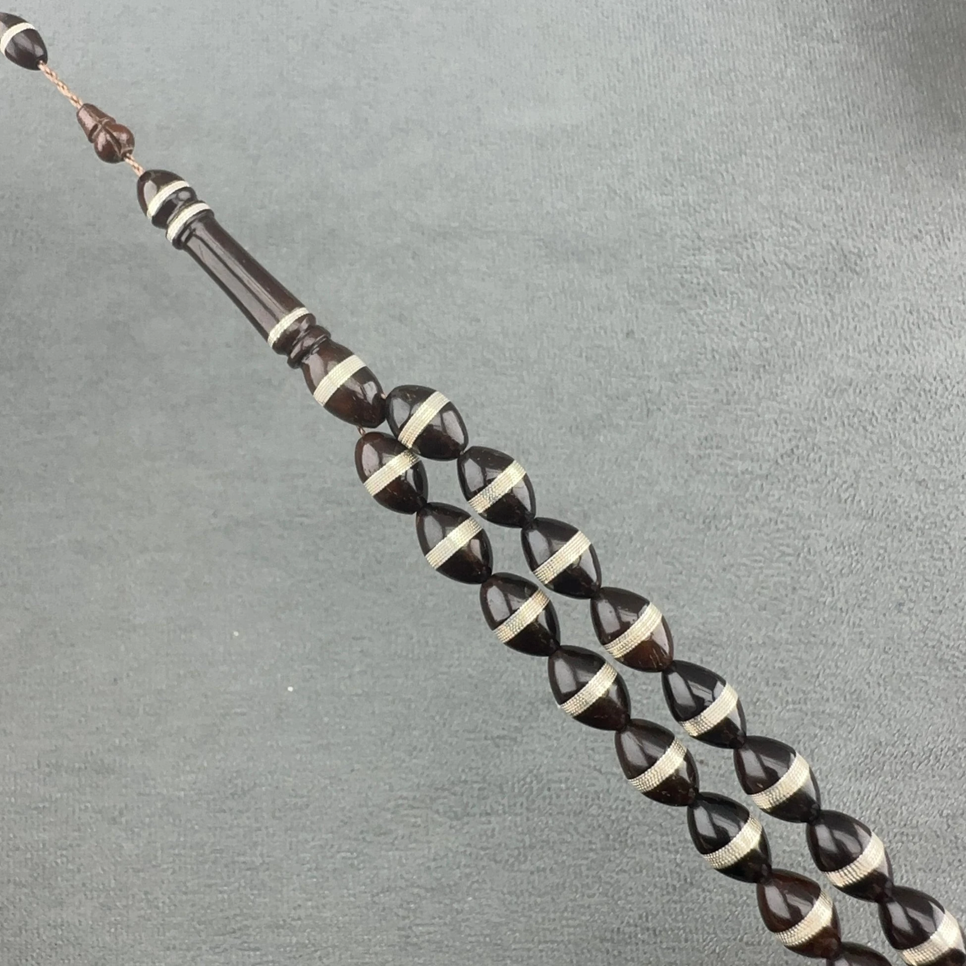 Usta İşçilikli Gümüş İşlemeli Kuka Tespih