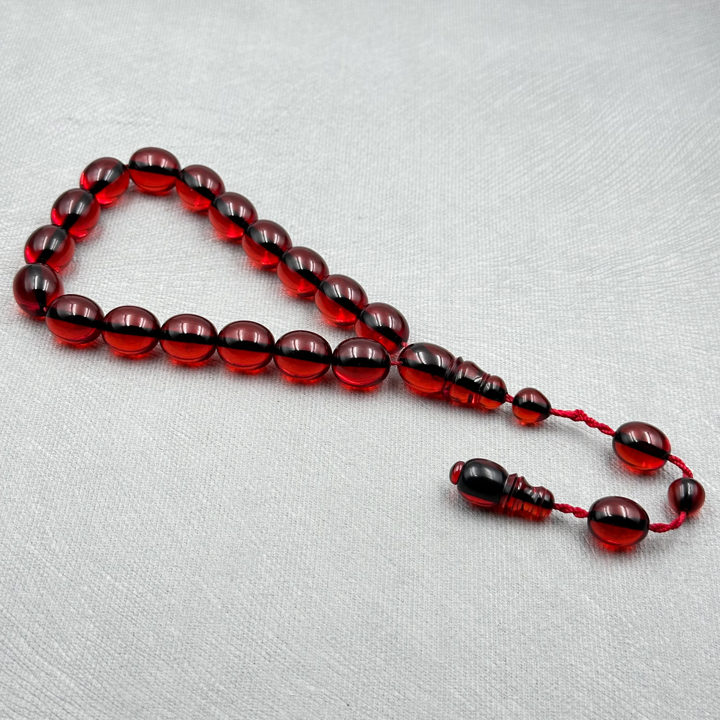 Enes Abdo Usta İşçilikli Bordo Siyah Maskot Efe Boy Sıkma Kehribar Tespih