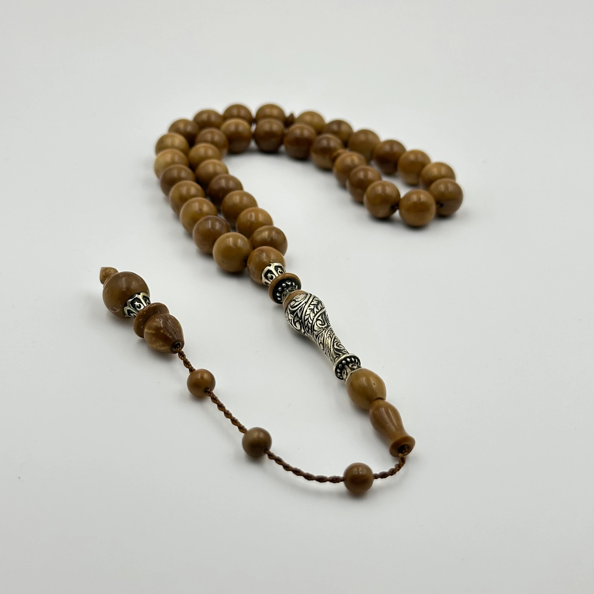 Usta İşçilikli Küre Kesim Yoğun gümüş İşlemeli İmame Kuka Ağacı Tespih