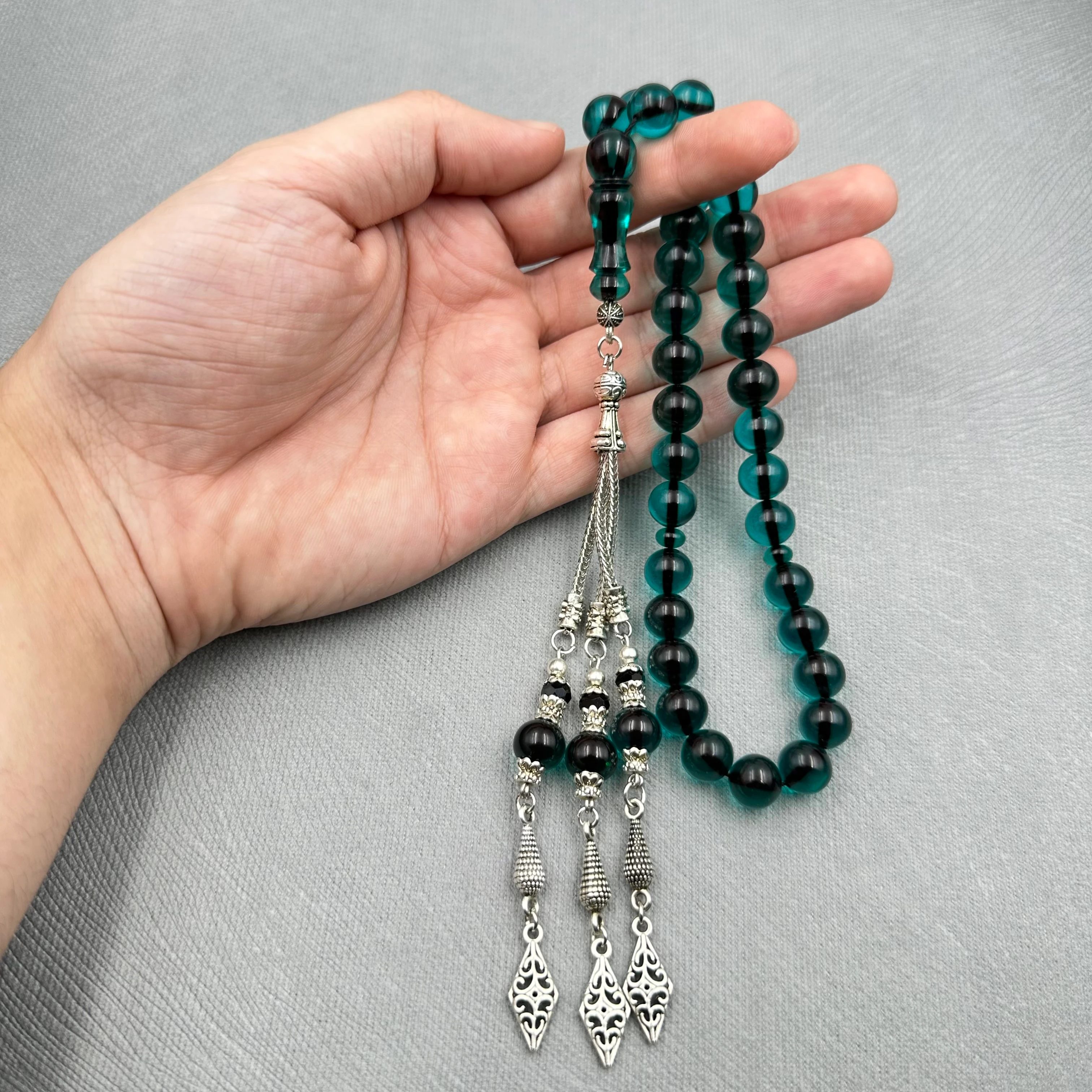 Petrol Turkuaz Küre Kesim Üçlü Alpaka Püsküllü Ateş Kehribar Tespih 