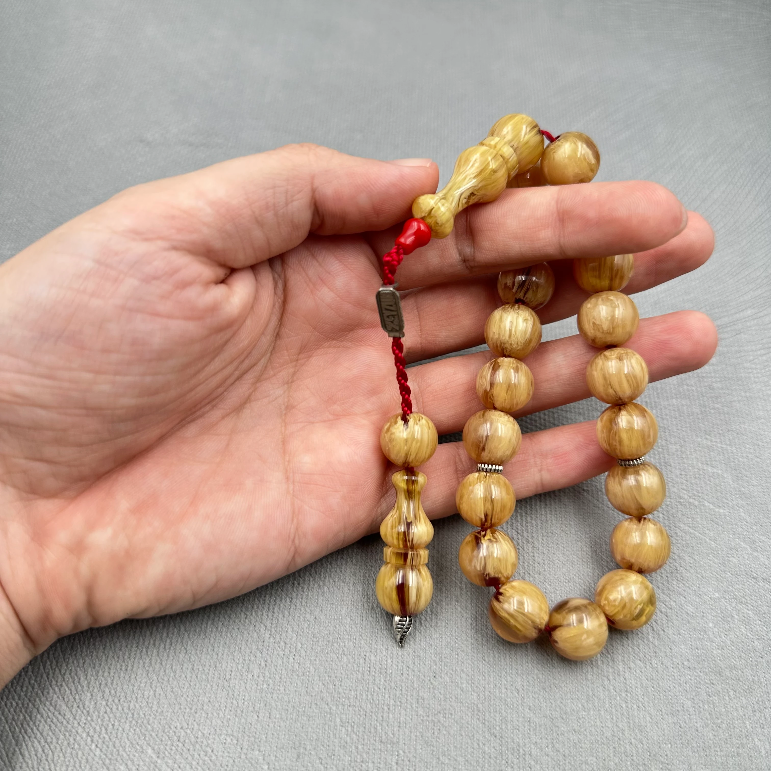 Zeyzun Usta İşçilikli Bal Sarısı Dik Hareli Küre Kesim Maskot Tespih