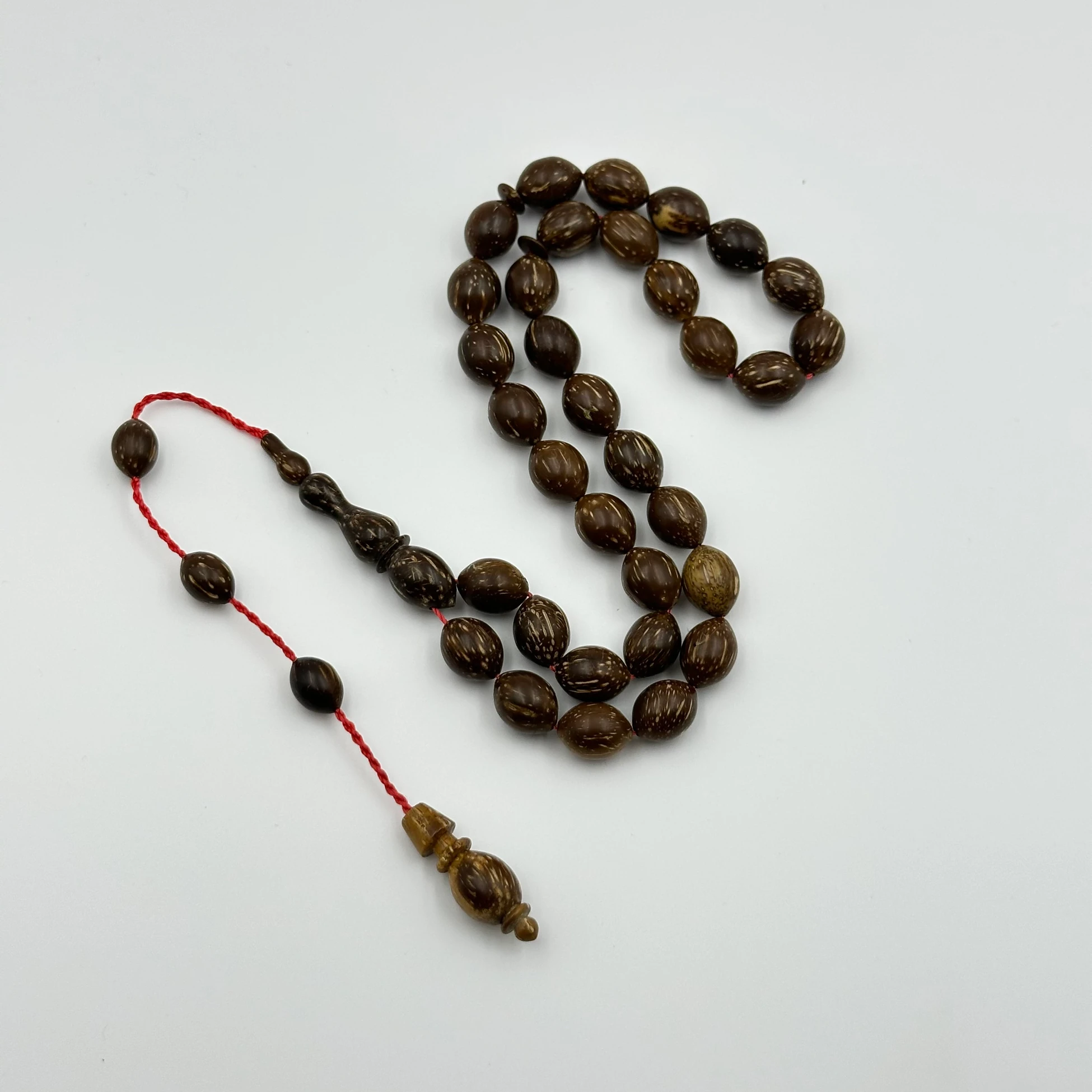 Usta İşçilikli Beyzi Kesim Orjinal Ve Naturel Kuka Ağacı Tespih