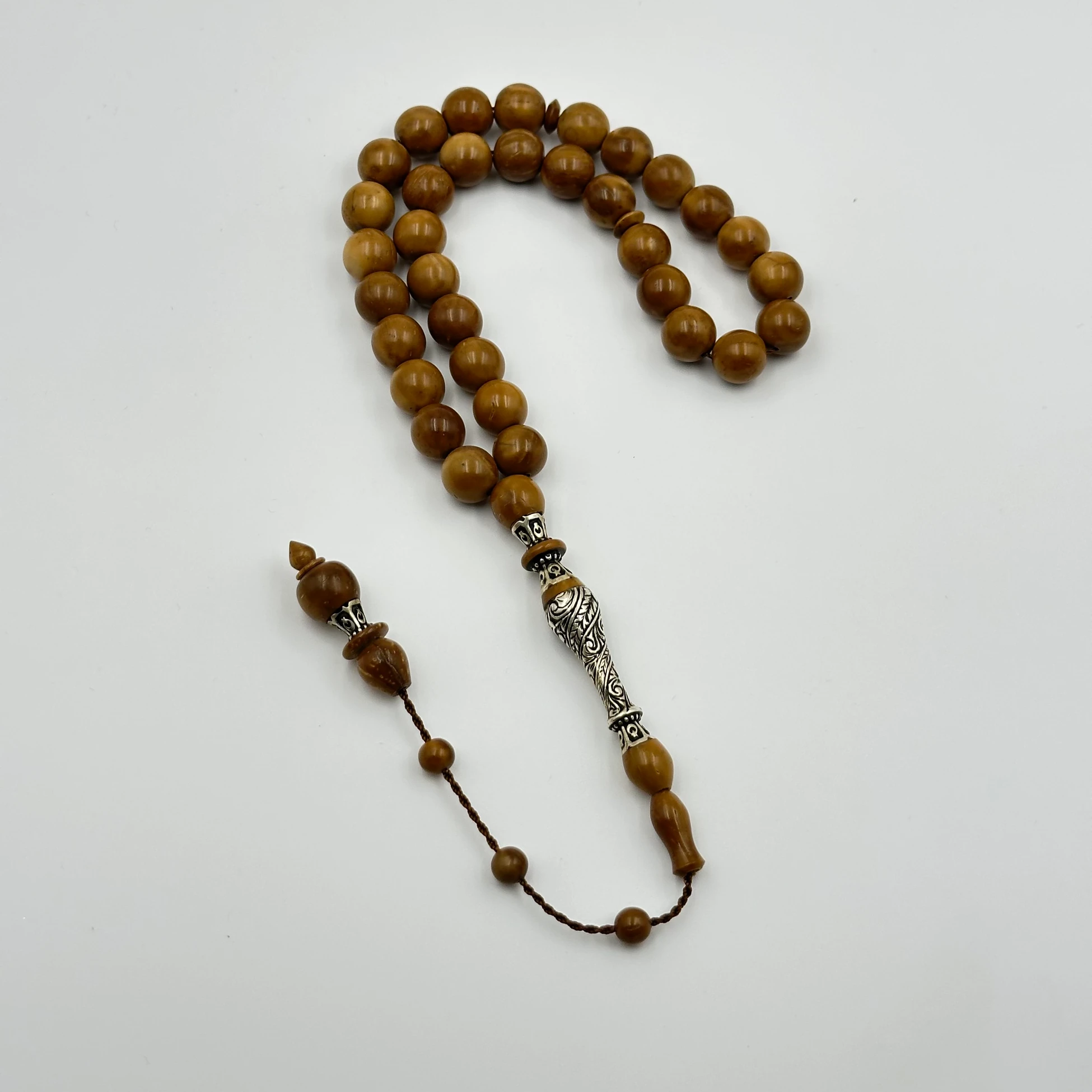 Usta İşçilikli Küre Kesim Yoğun gümüş İşlemeli İmame Kuka Ağacı Tespih