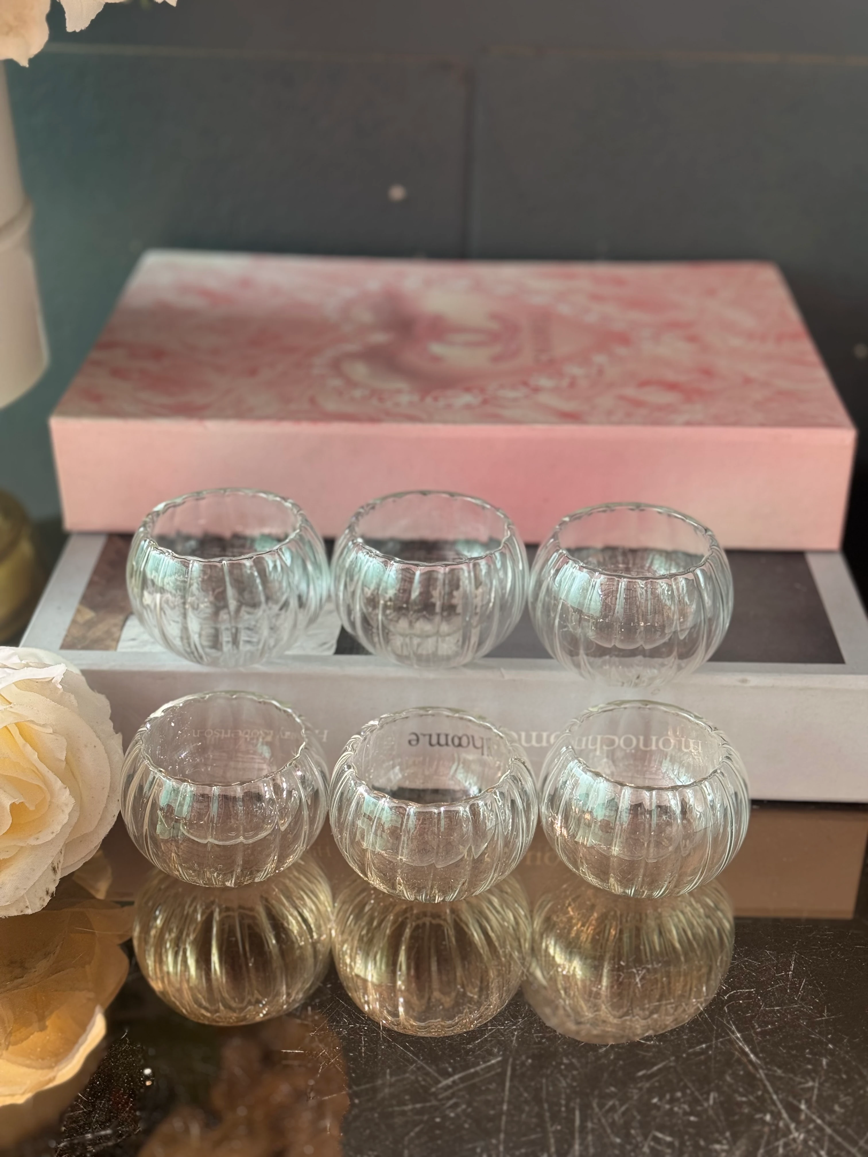 Çizgili Cam Sunumluk