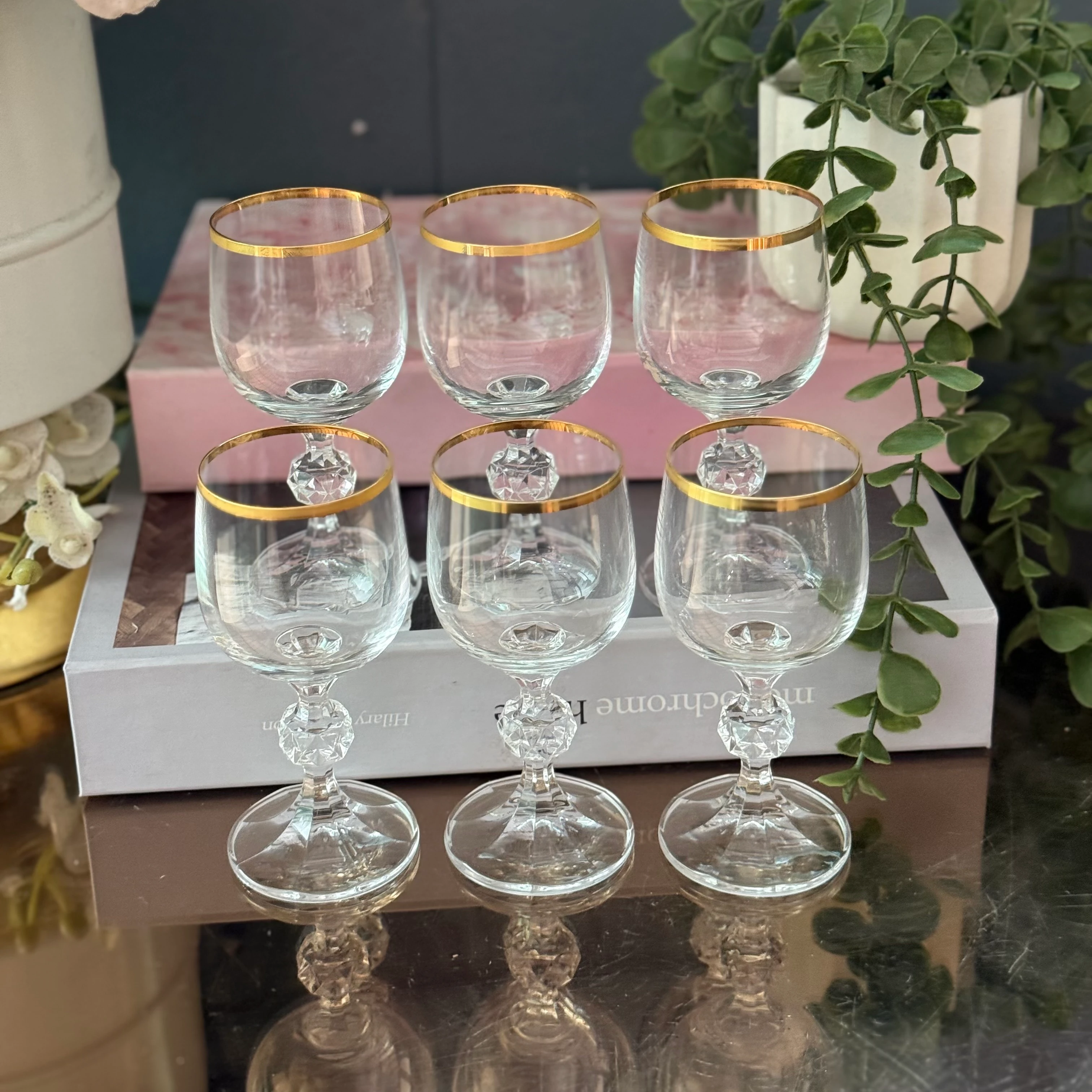 Gold yaldızlı kristal kadeh