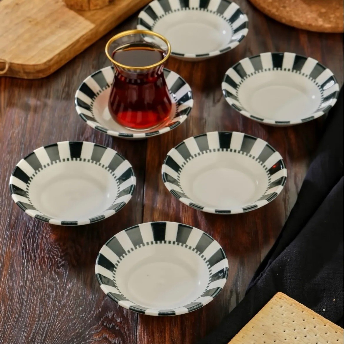 Desenli Çay Tabağı 