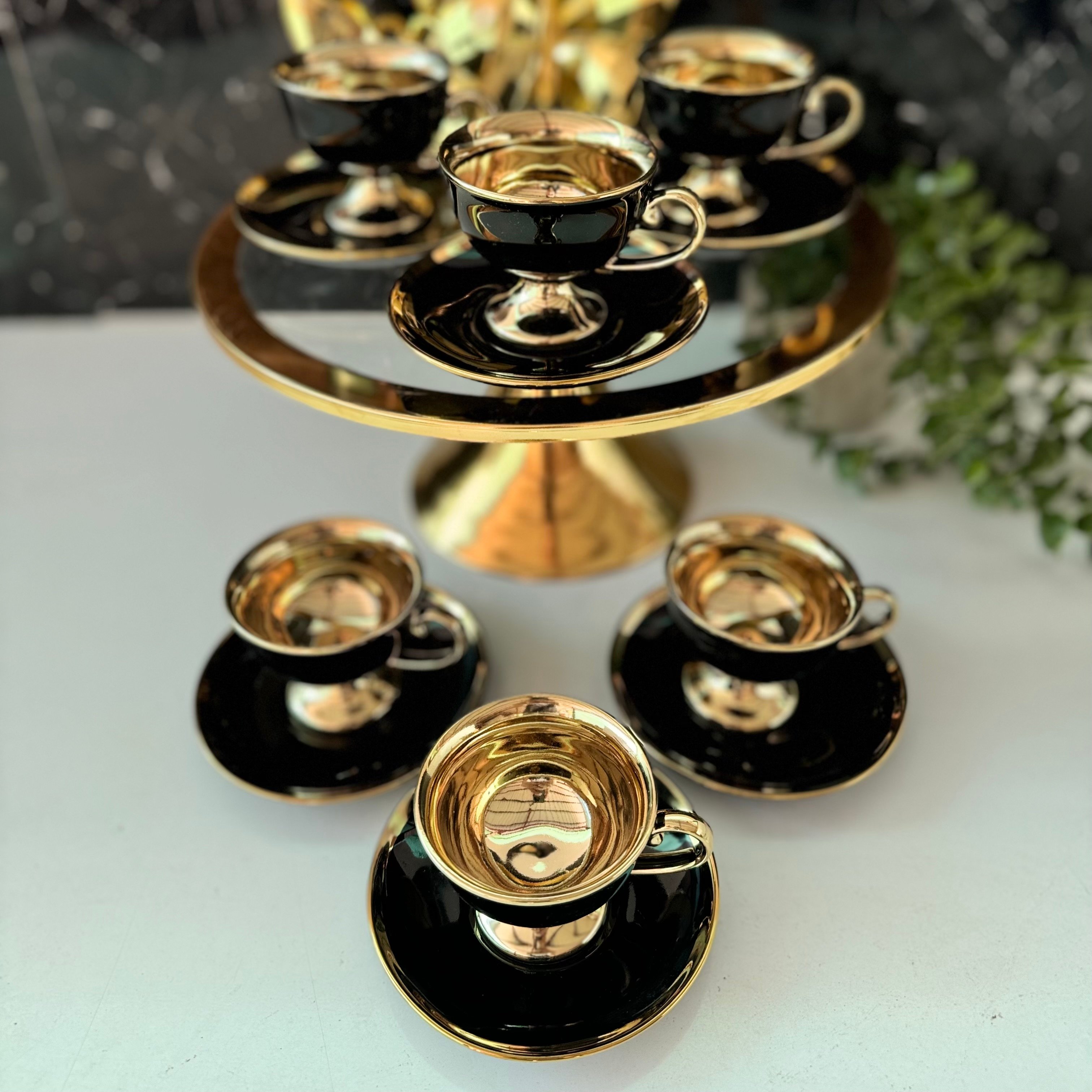 Siyah Gold Ayaklı Fincan Takımı 