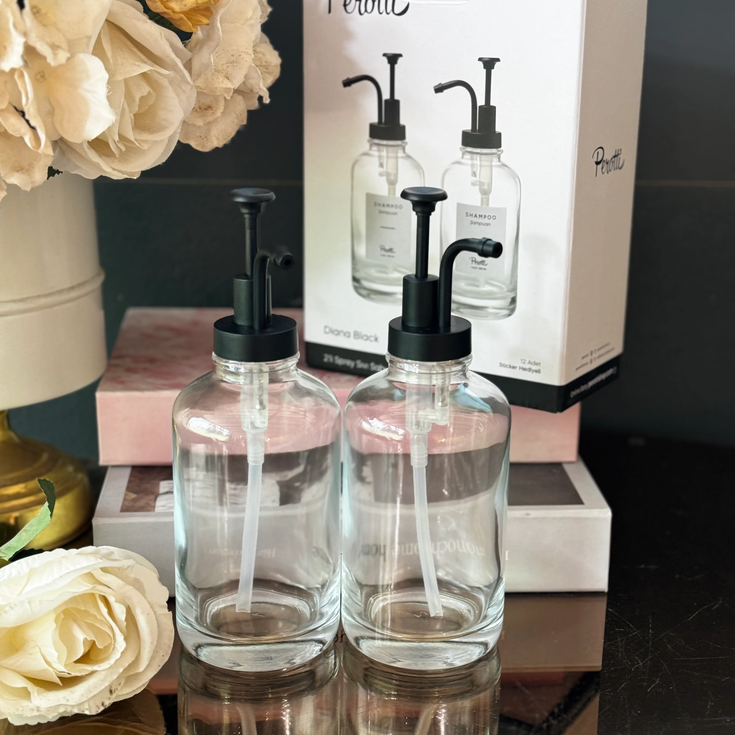 Siyah Başlıklı Mutfak Seti