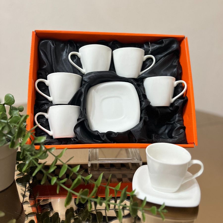 Cooker Beyaz Fincan Takım Model 1