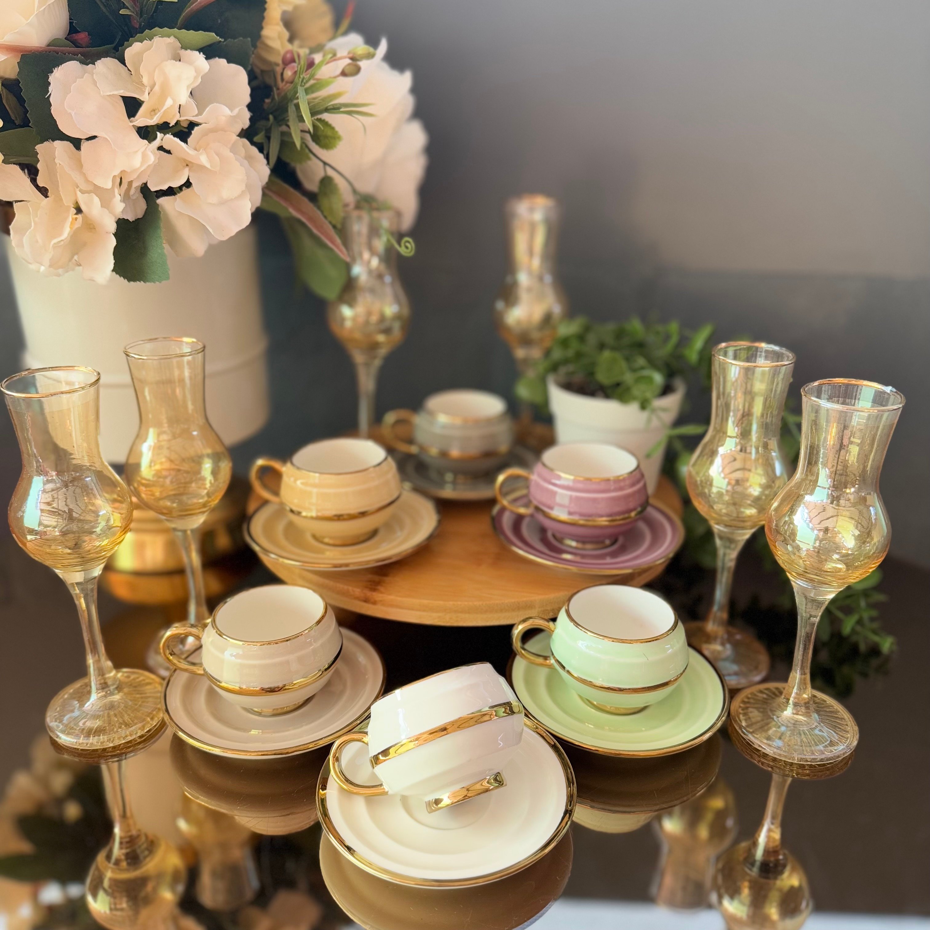 Soft Gold Çizgili Sunum Takımı 