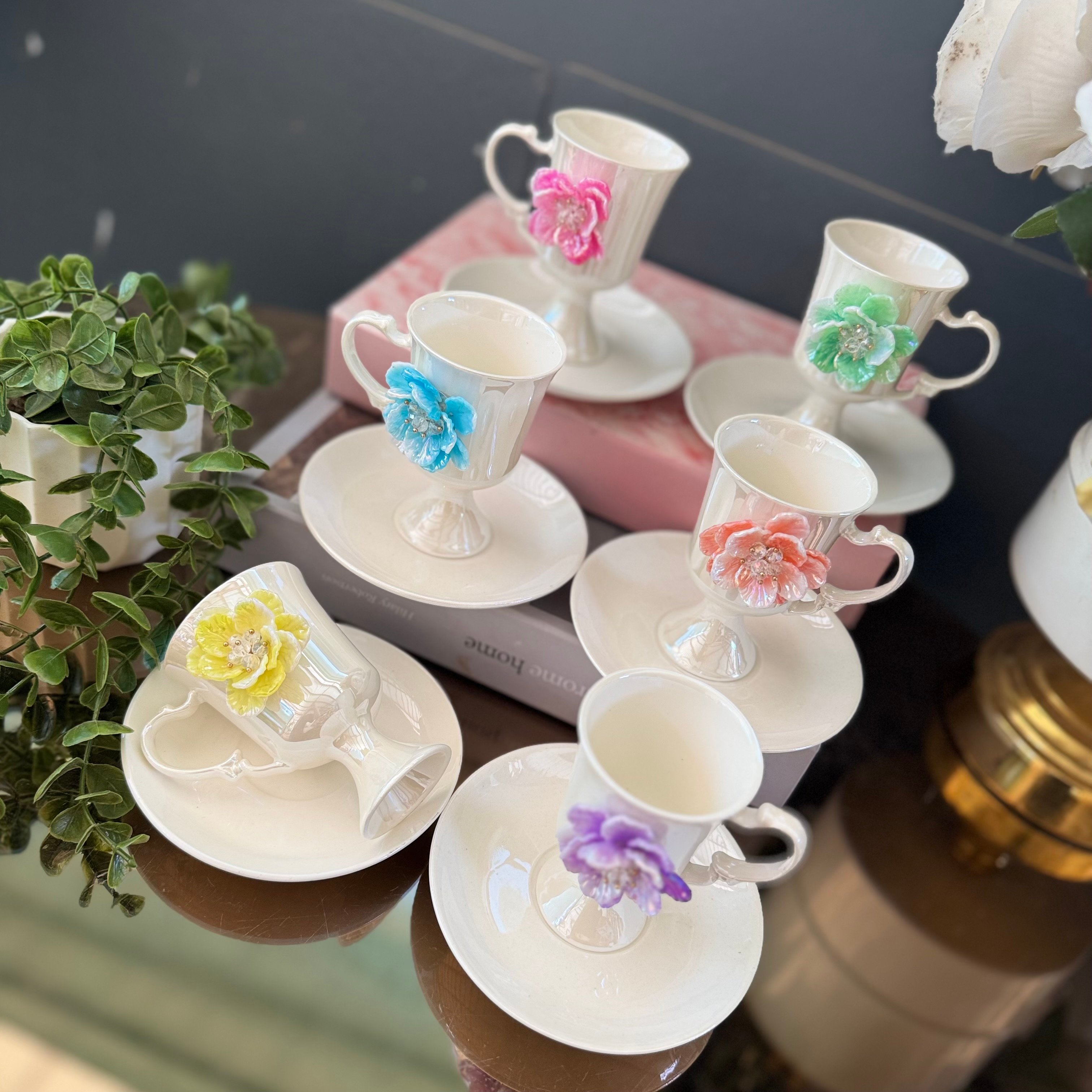 Soft Güller Fincan Takımı