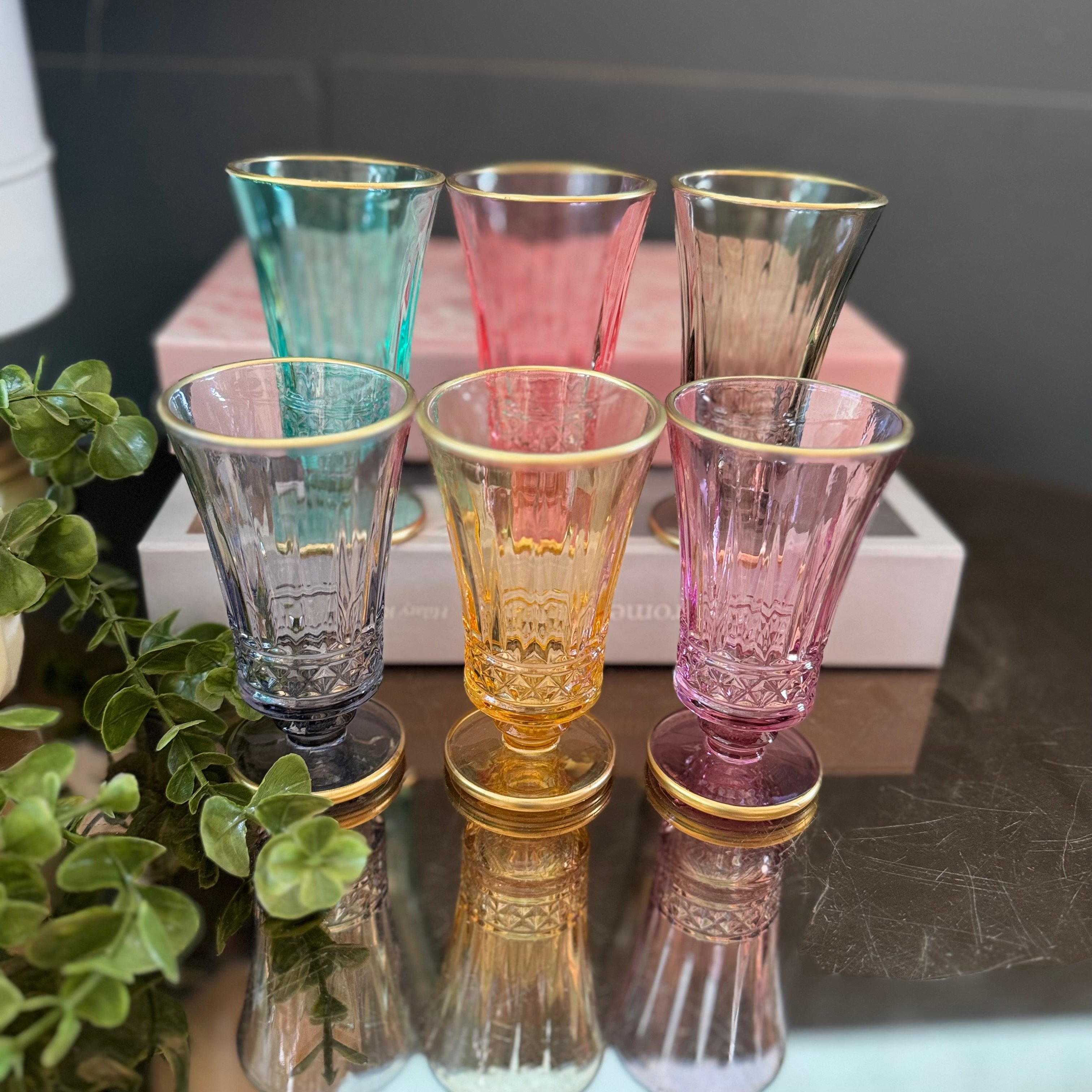 Soft Renkler Kristal Kahve Yanı