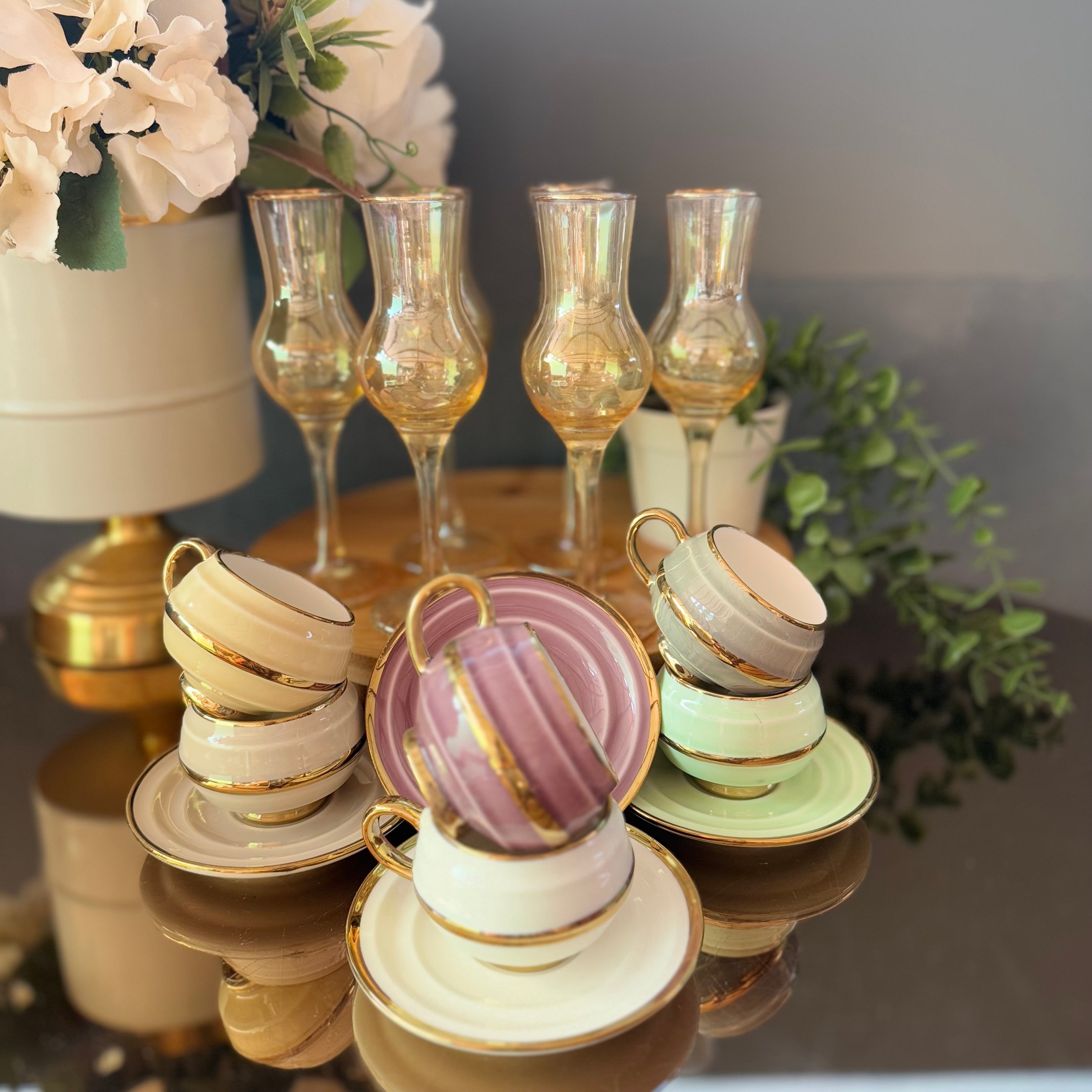 Soft Gold Çizgili Sunum Takımı 