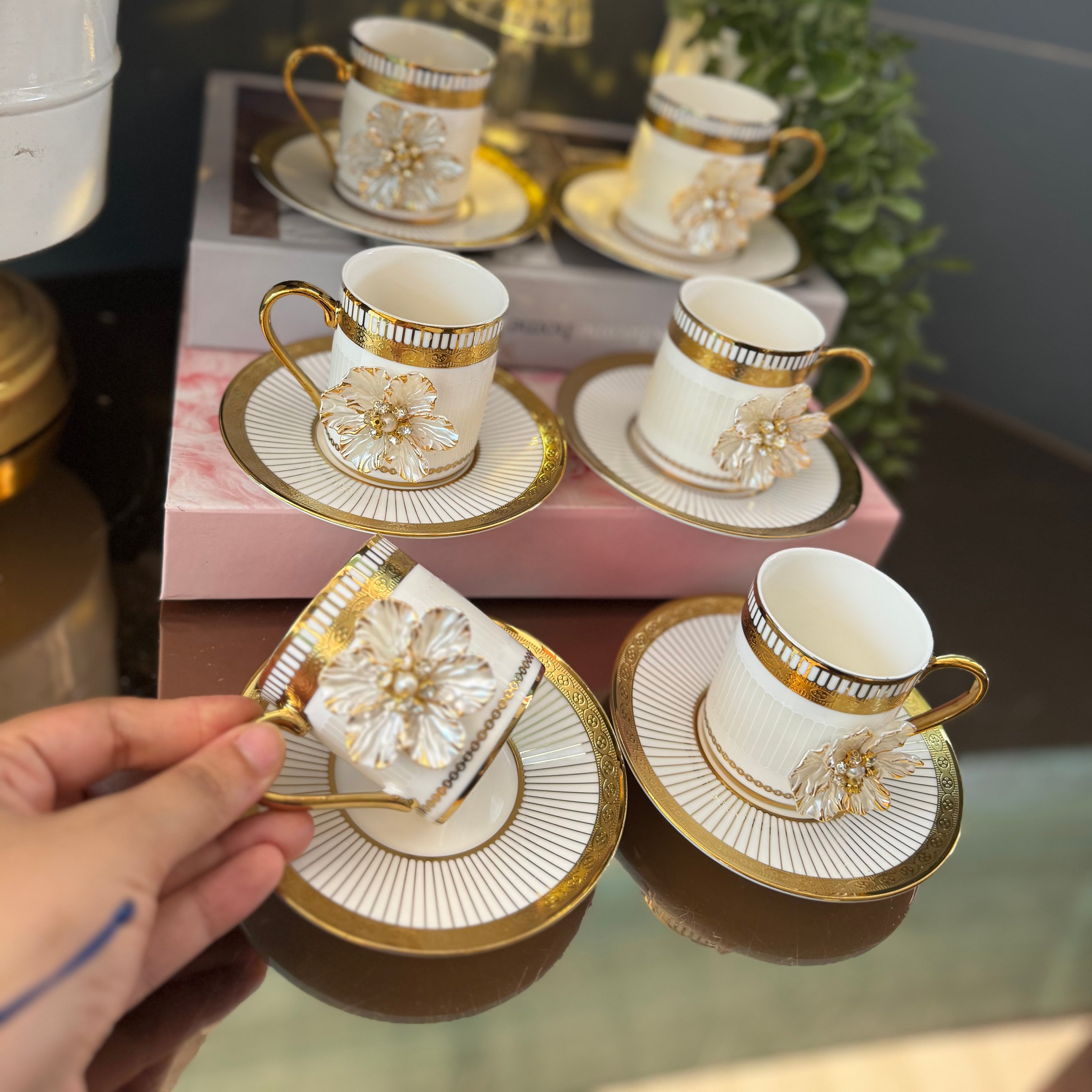 özel gold tasarım fincan takımı