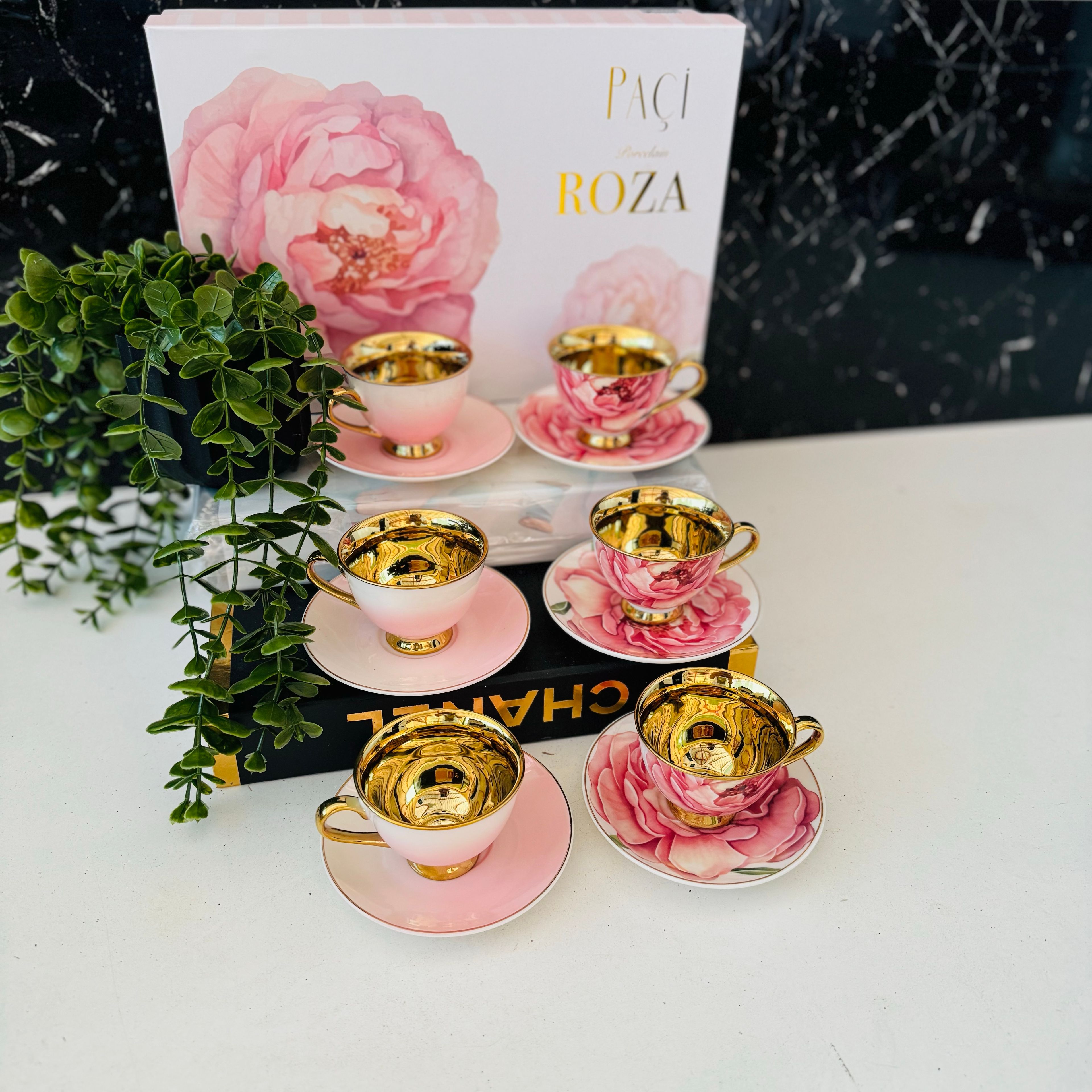 Pembe Güllü  İçi Gold Fİncan Takımı 