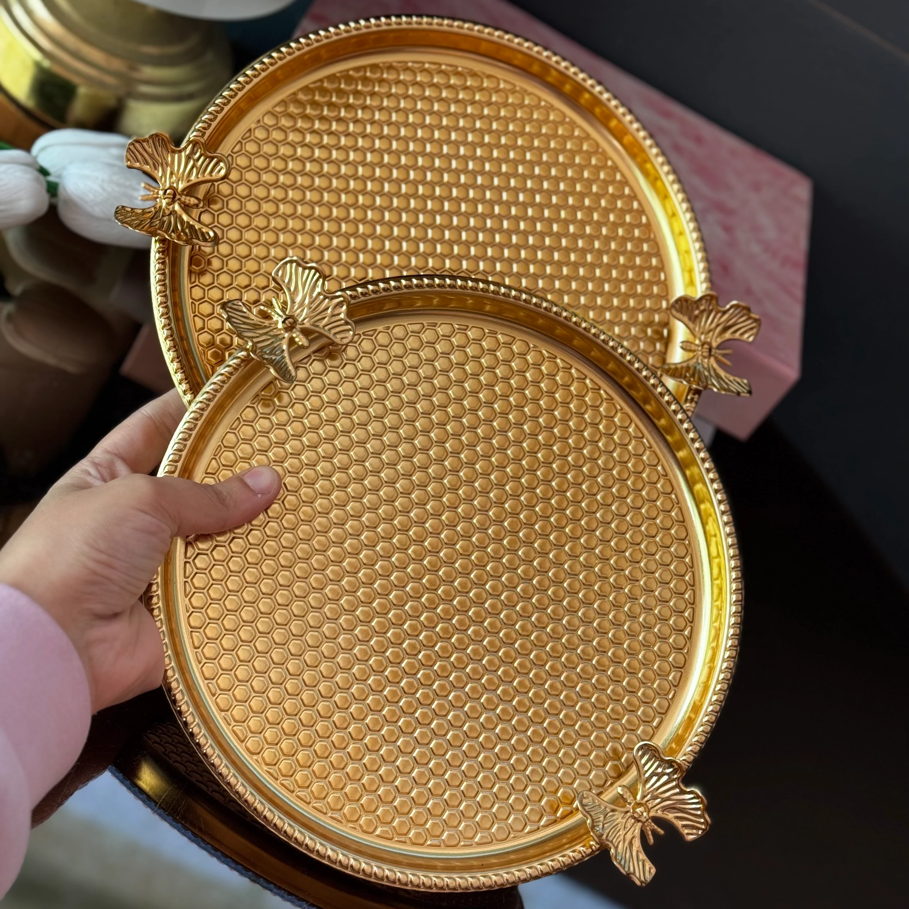 Gold Kelebekli Yuvarlak Tepsi