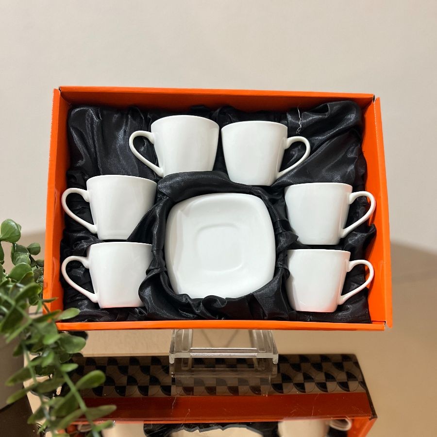 Cooker Beyaz Fincan Takım Model 1