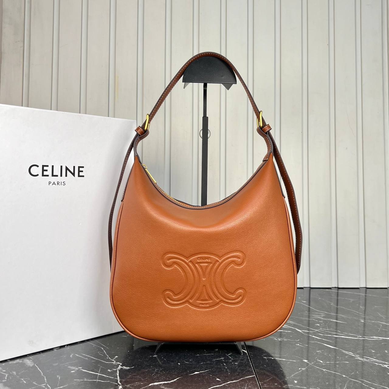 Picture of Cuir Triomphe Cross Bag - Brown