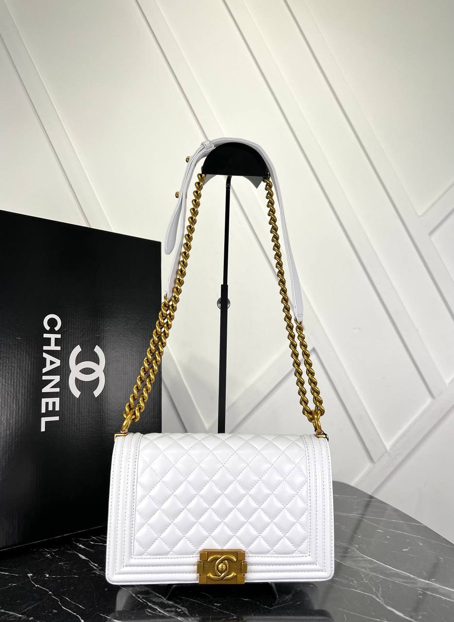 Picture of Black Quilted New Medium Bag - White & Gold