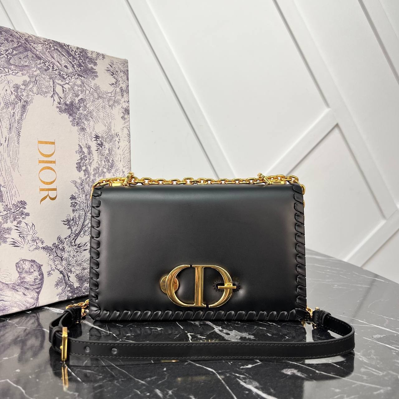 Picture of Dior Montaigne Braidet Bag