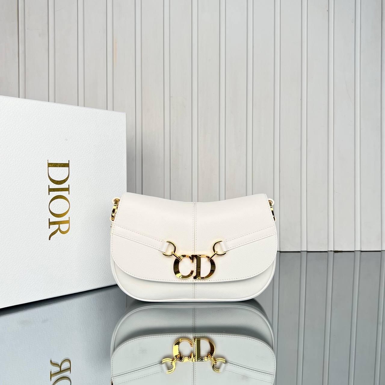 Picture of CD Besace Bag - White