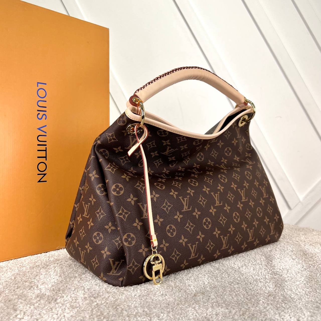 Artsy MM Monogram Handbags - Brown的图片