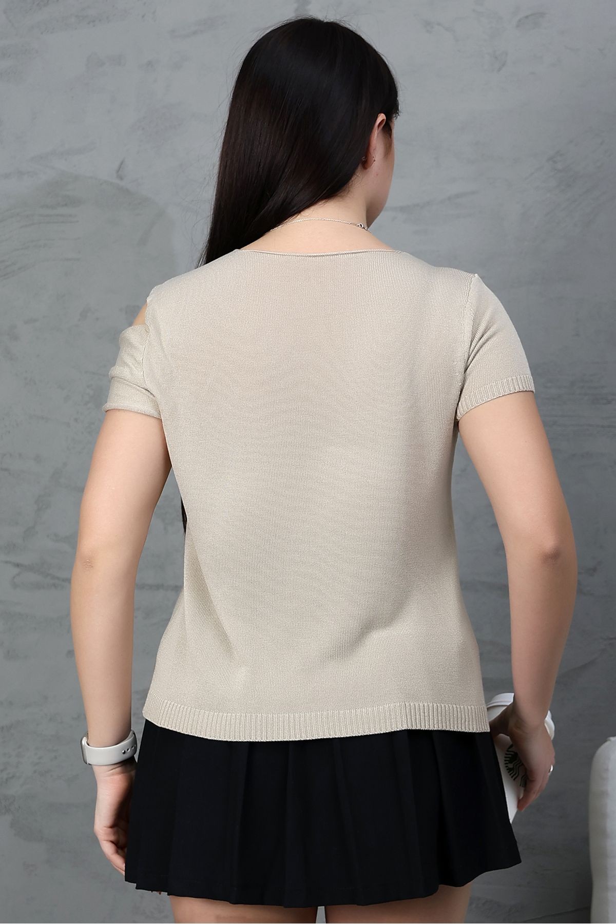Asimetrik Yakalı Askılı Kısa Kollu Viskon Düz Desen Yazlık Esnek Ferah Triko T-Shirt